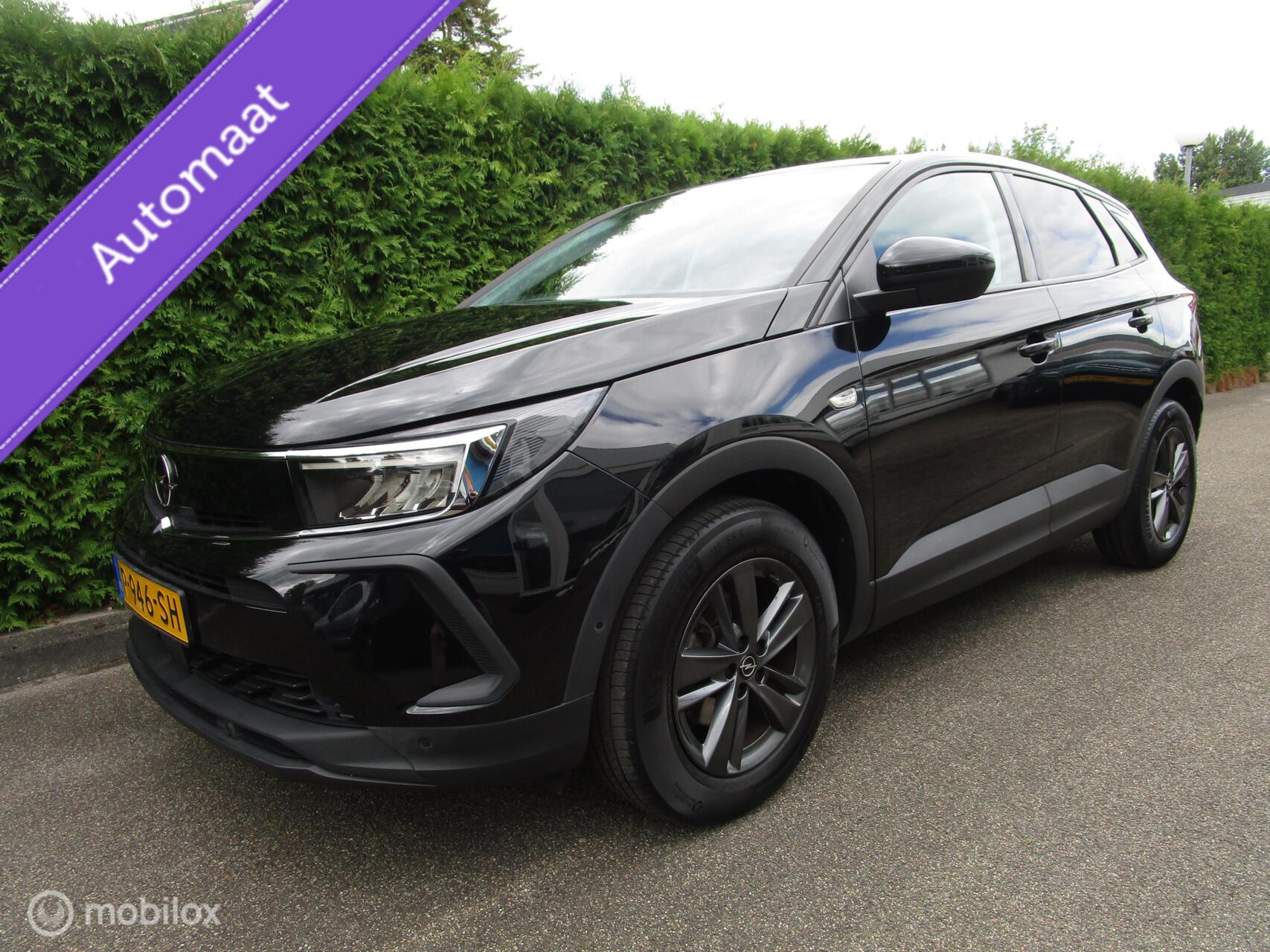 Opel Grandland 1.2 130 PK AUTOMAAT - STOELVERWARMING - LMV 2022 - voorkant
