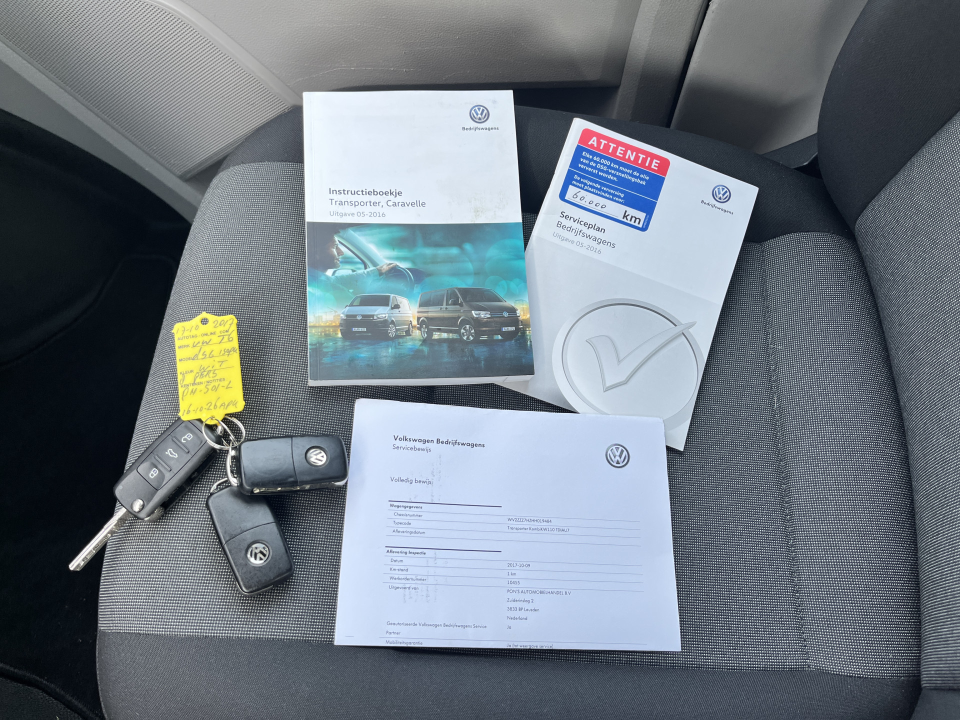 Foto van Volkswagen Transporter Kombi