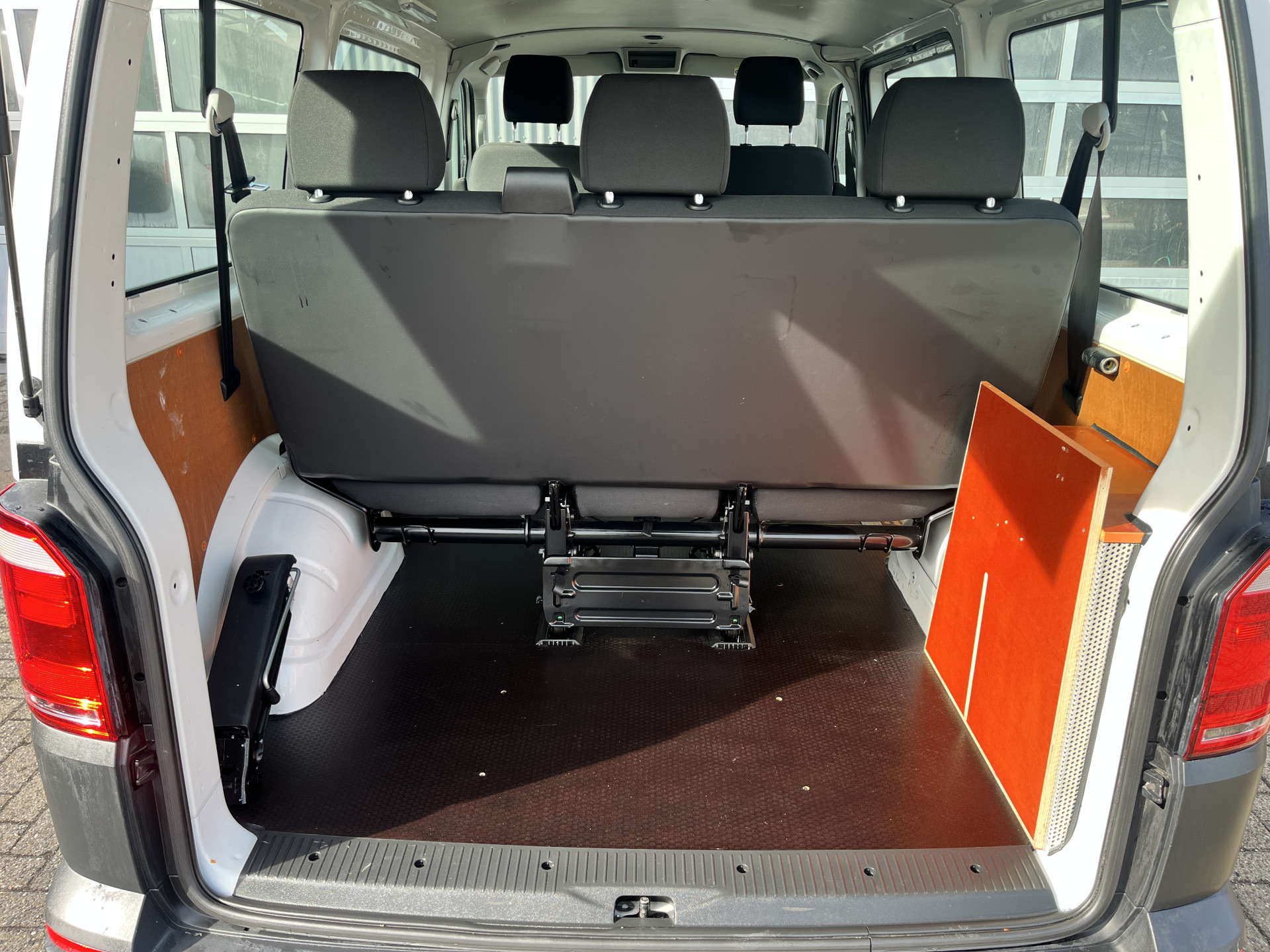 Foto van Volkswagen Transporter Kombi