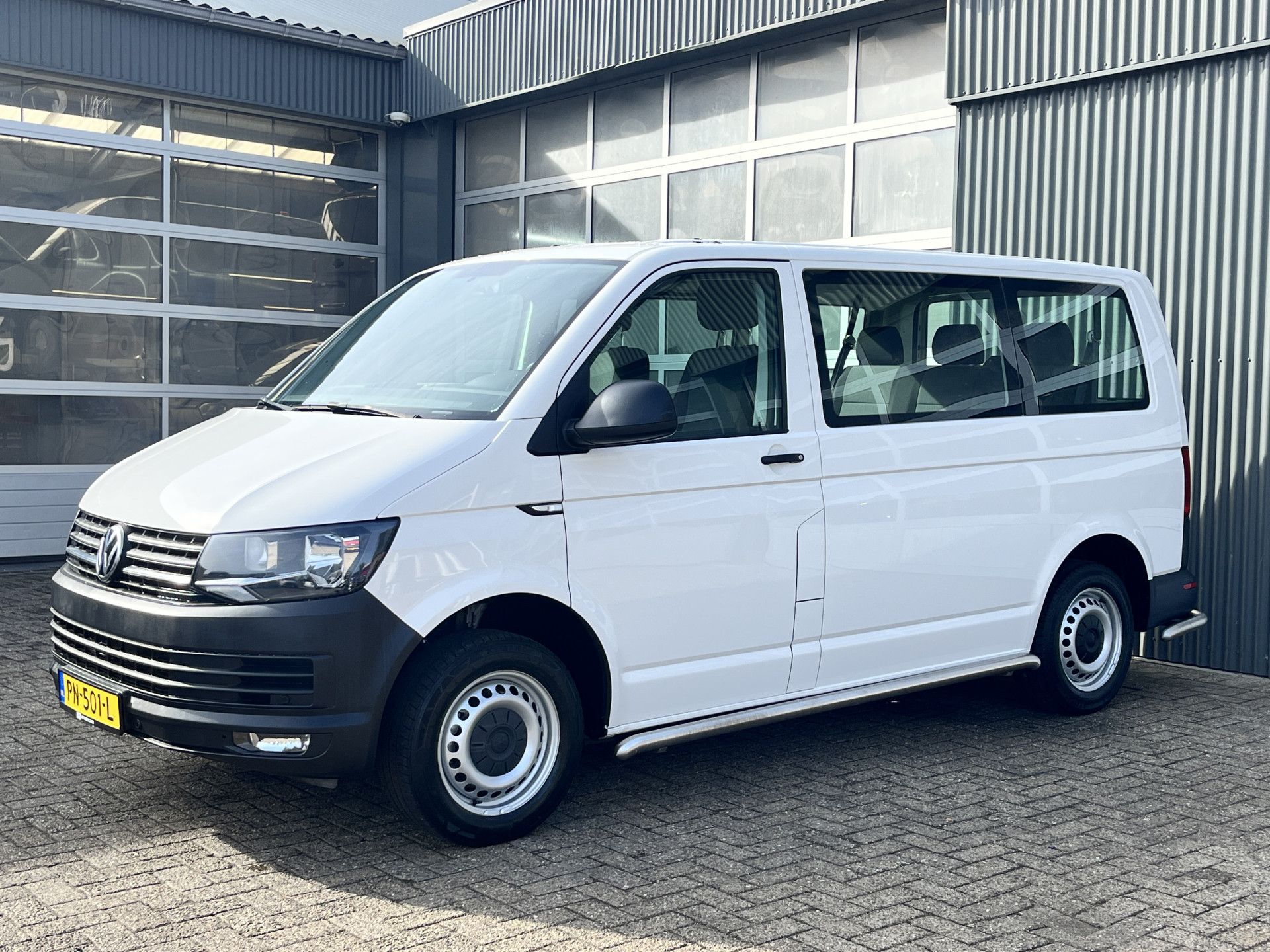 Foto van Volkswagen Transporter Kombi