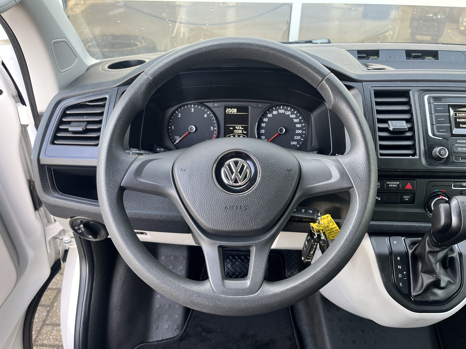 Foto van Volkswagen Transporter Kombi
