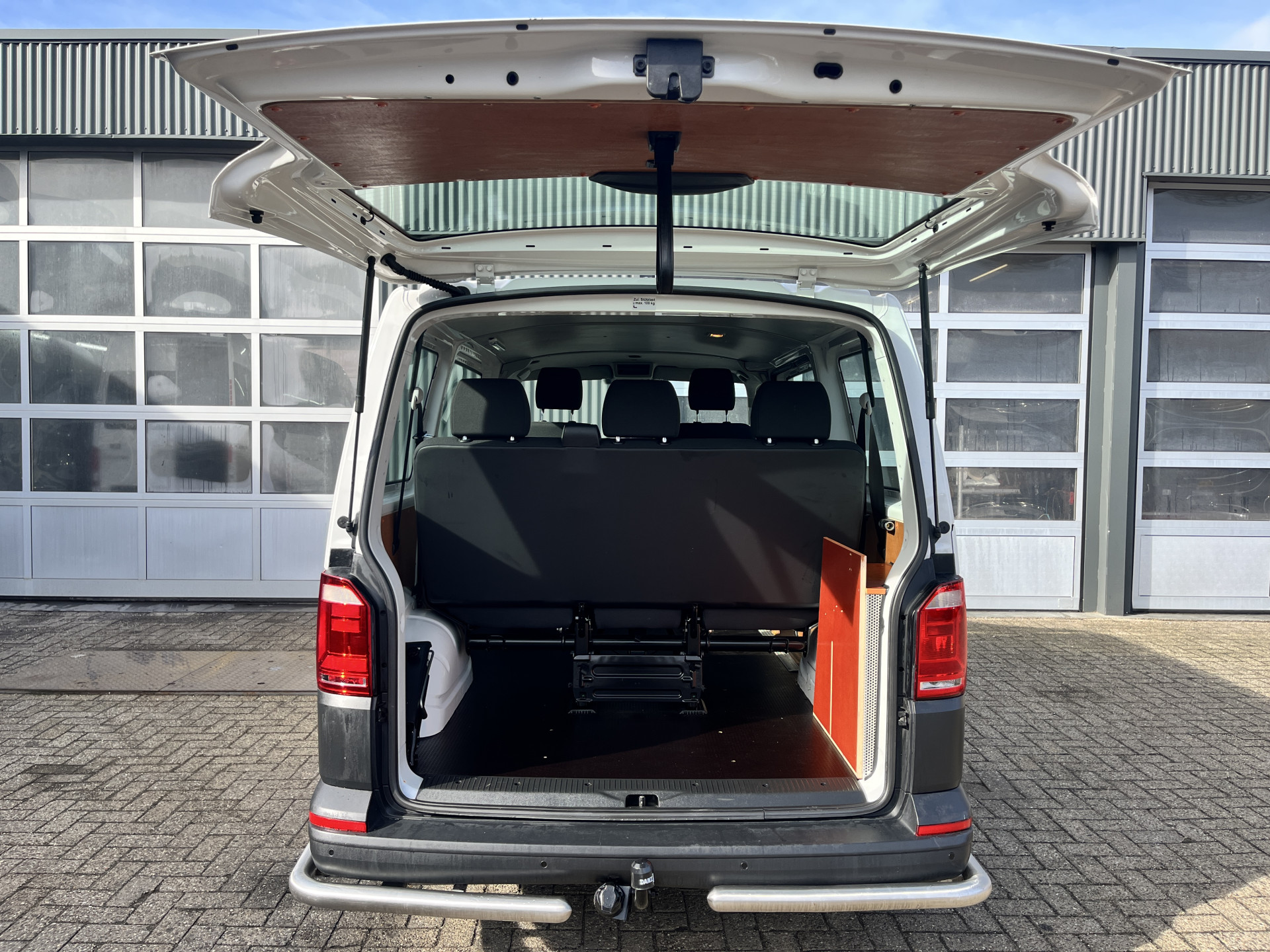 Foto van Volkswagen Transporter Kombi