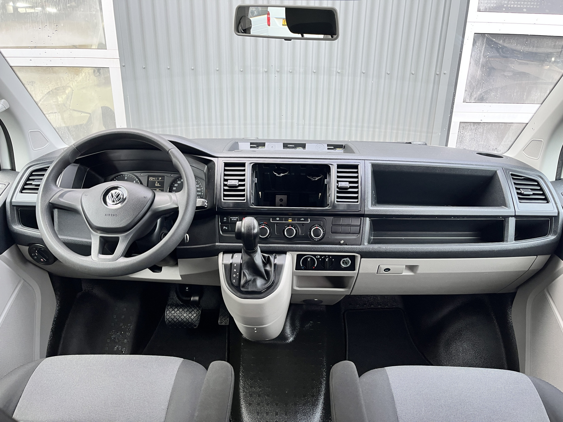 Foto van Volkswagen Transporter Kombi