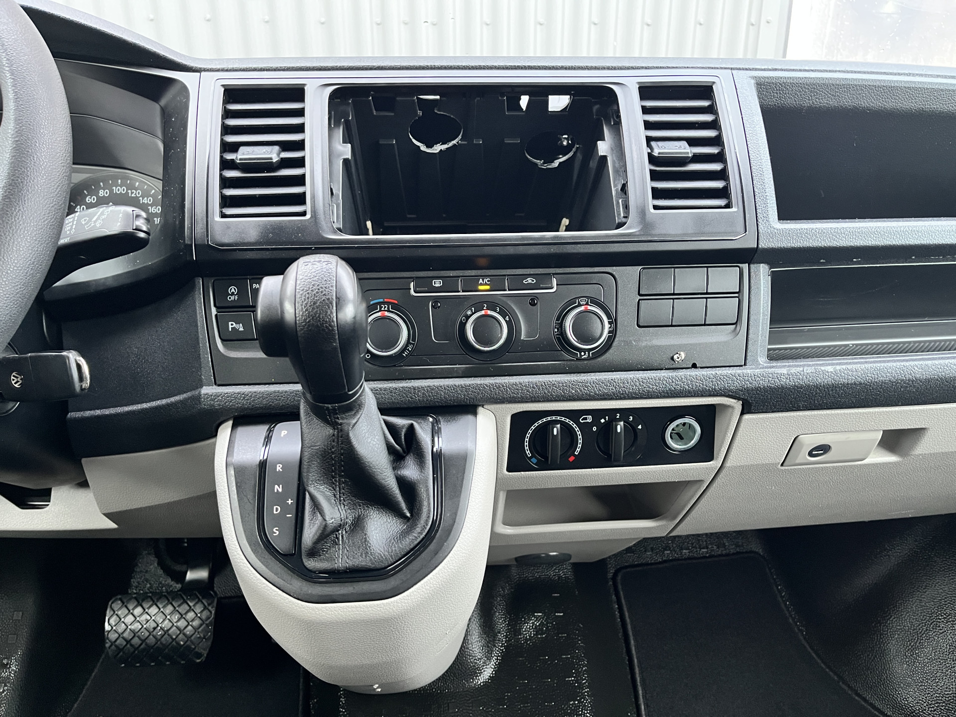 Foto van Volkswagen Transporter Kombi