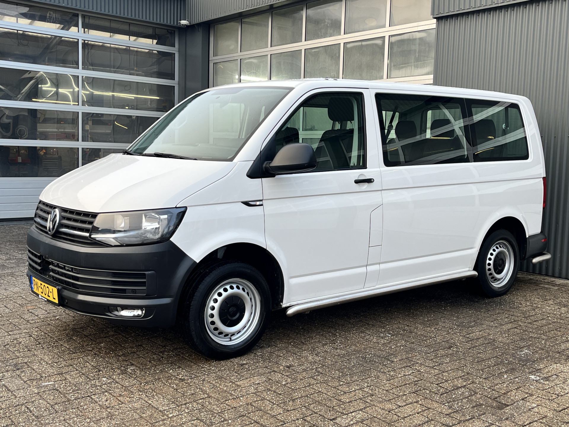 Foto van Volkswagen Transporter Kombi