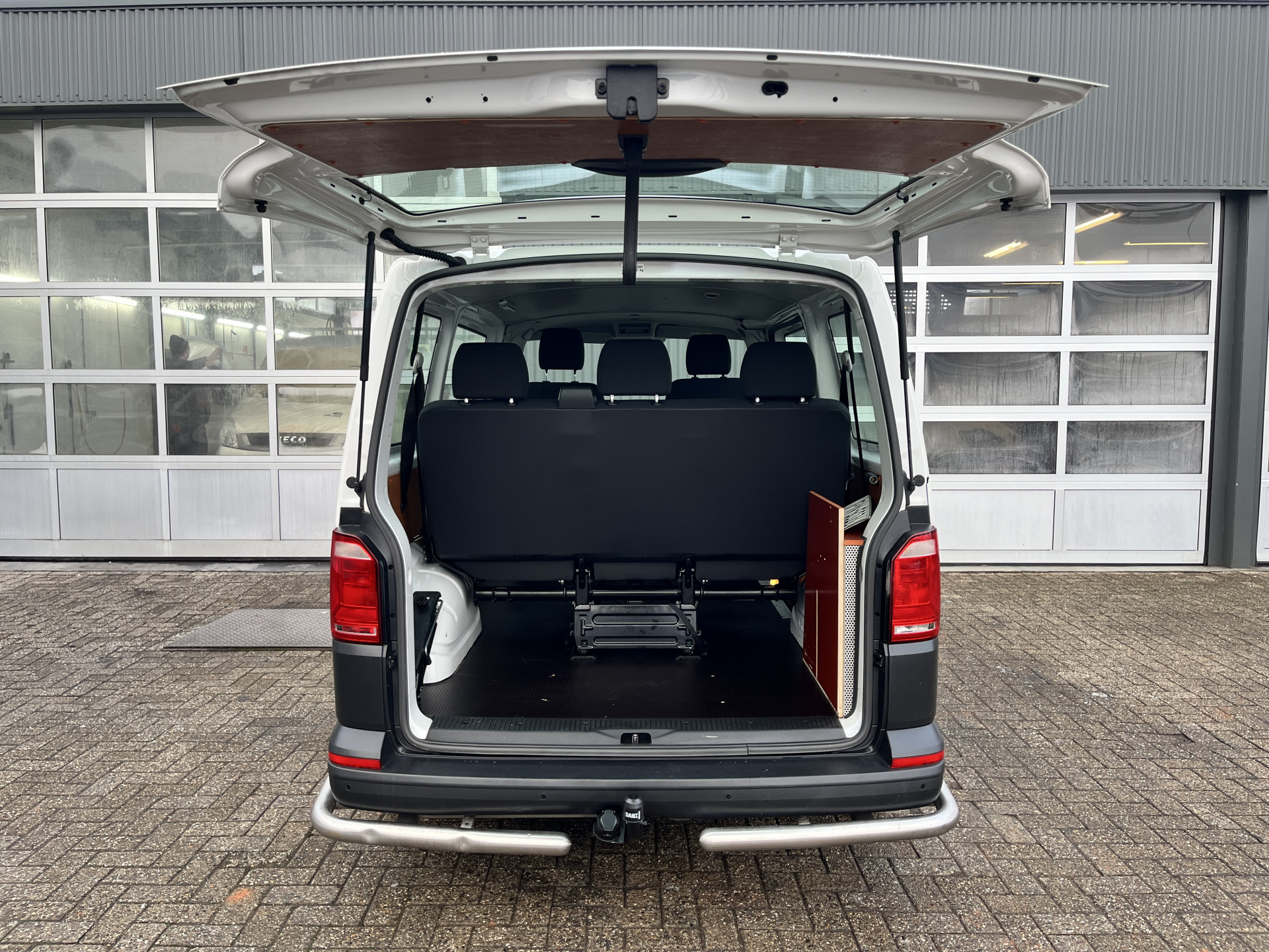 Foto van Volkswagen Transporter Kombi