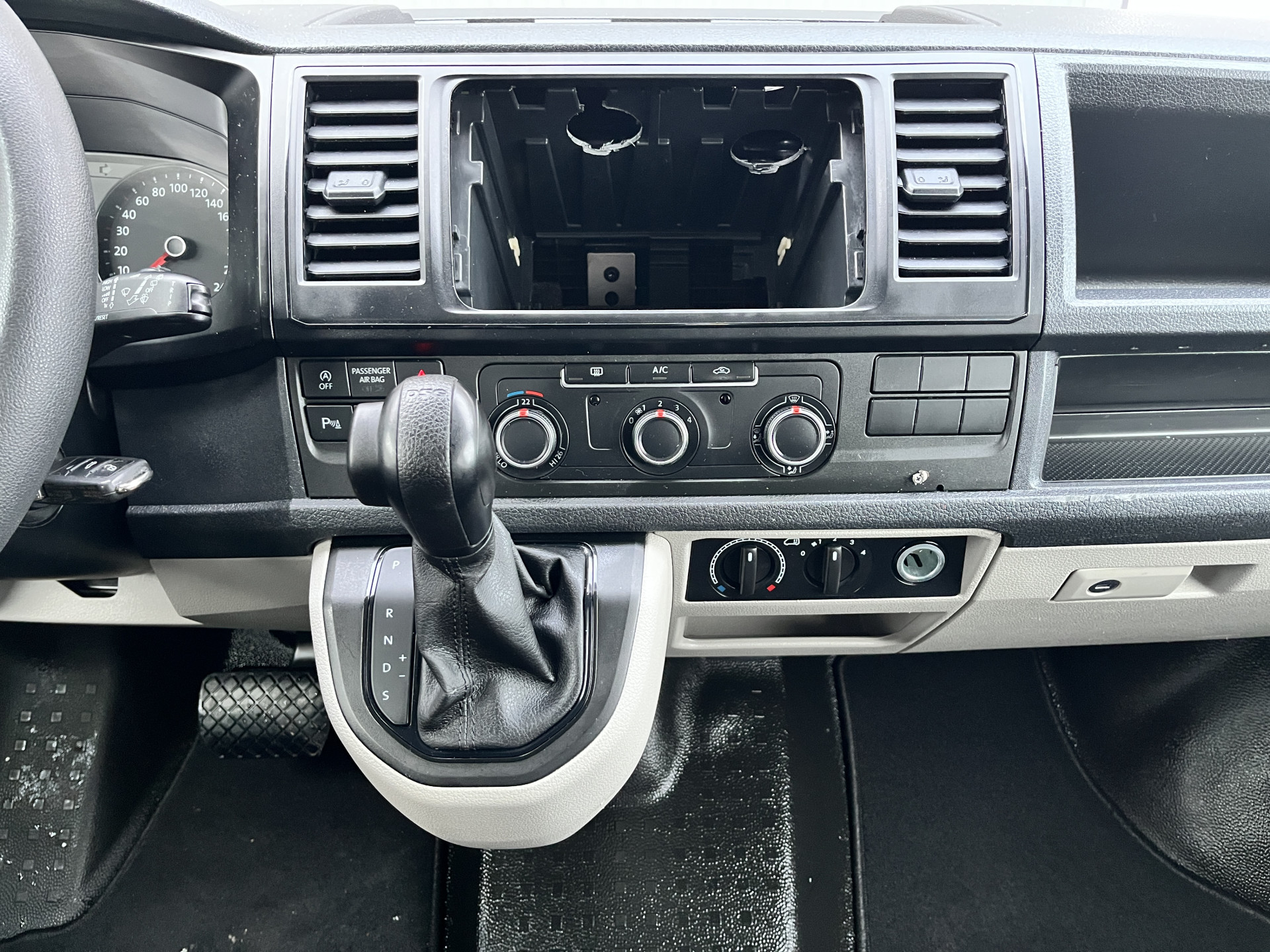 Foto van Volkswagen Transporter Kombi