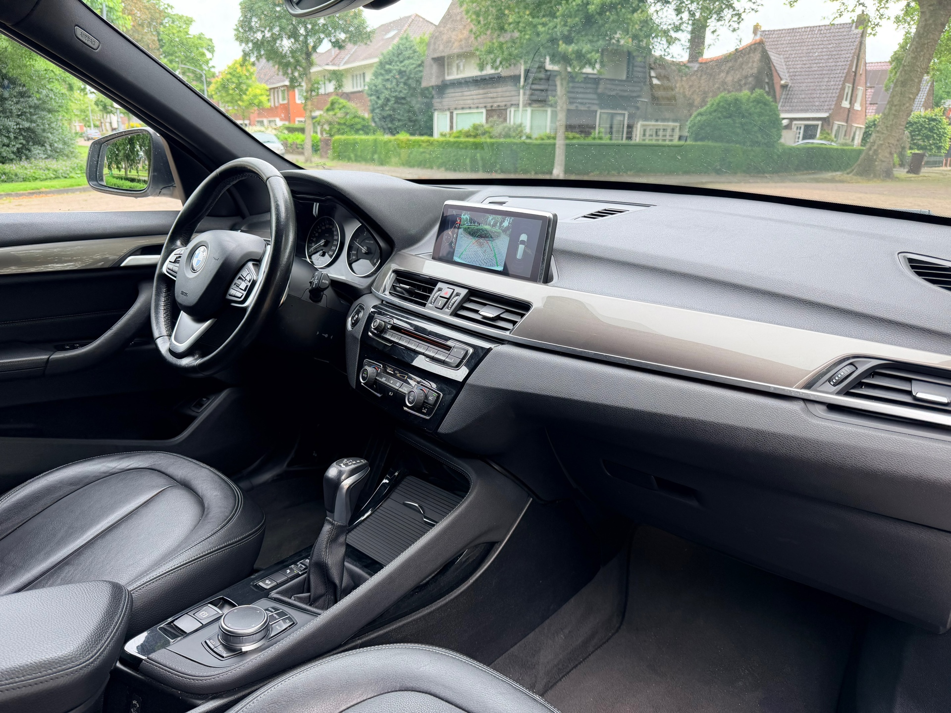 Foto van BMW X1 Xdrive18d