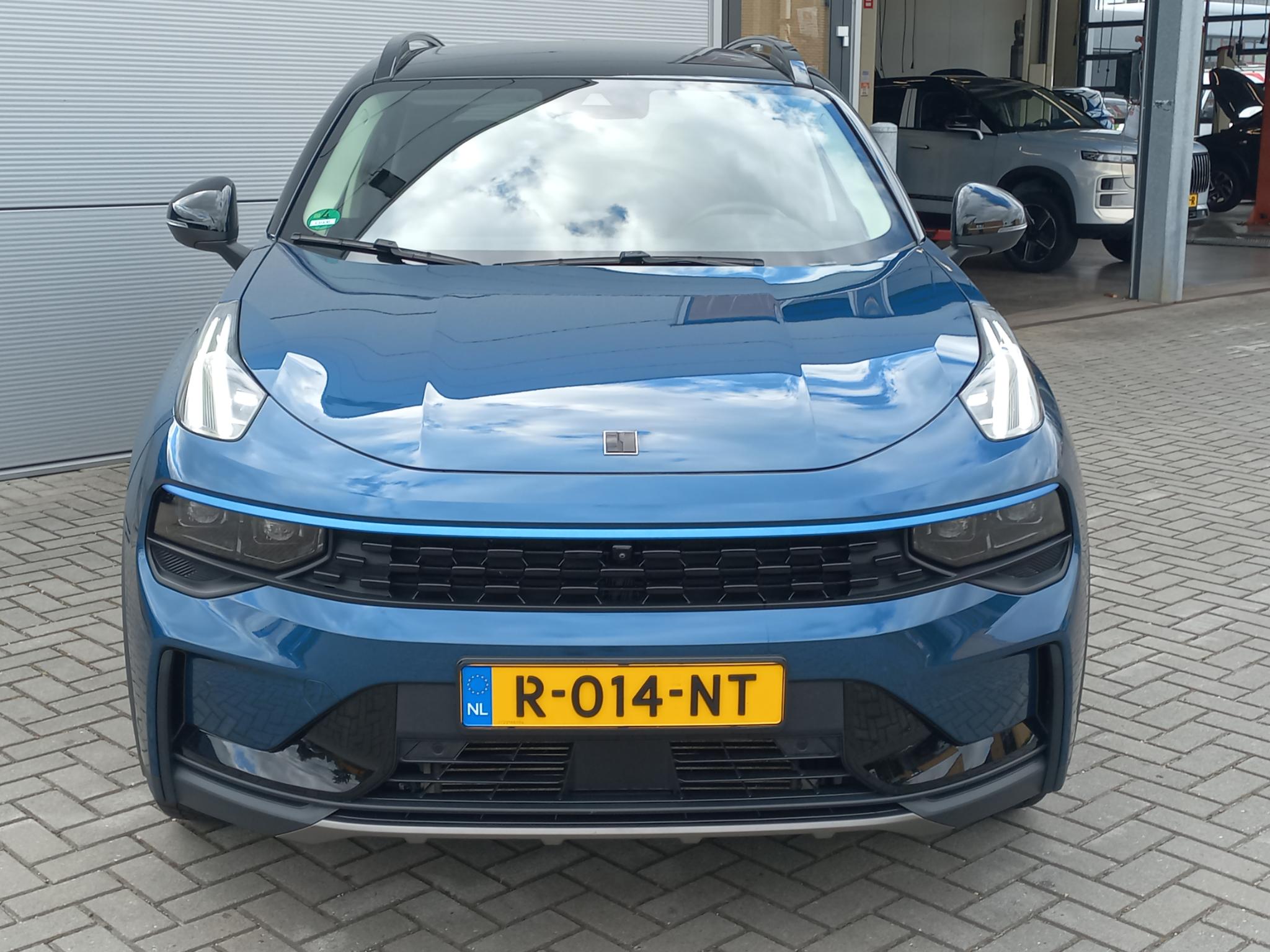 Foto van Lynk&co LYNK & Co 01