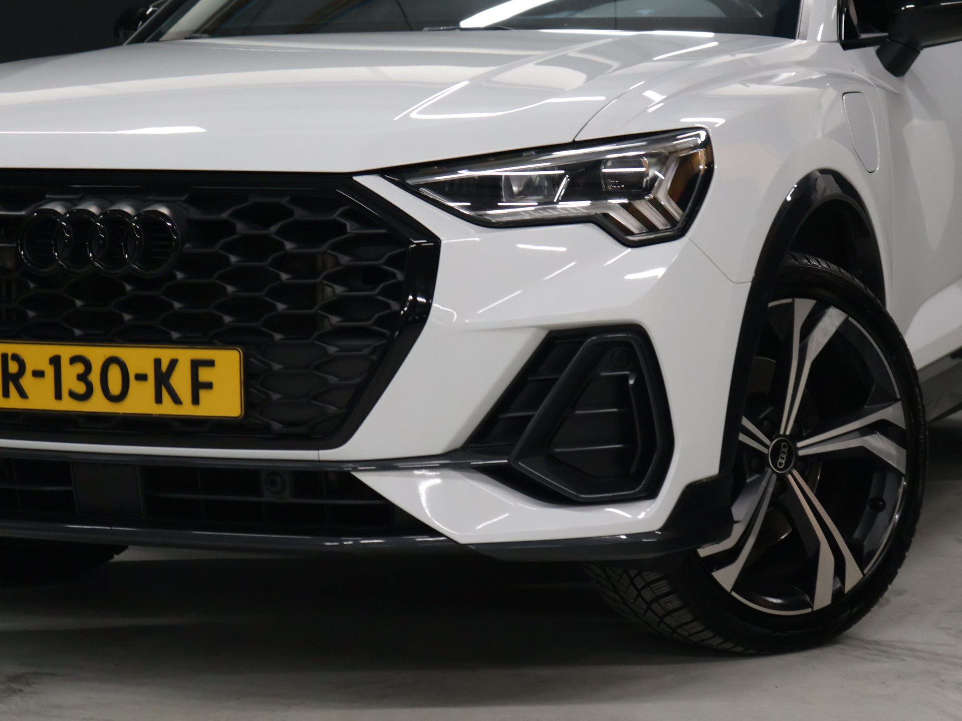 Foto van Audi Q3 Sportback E-tron