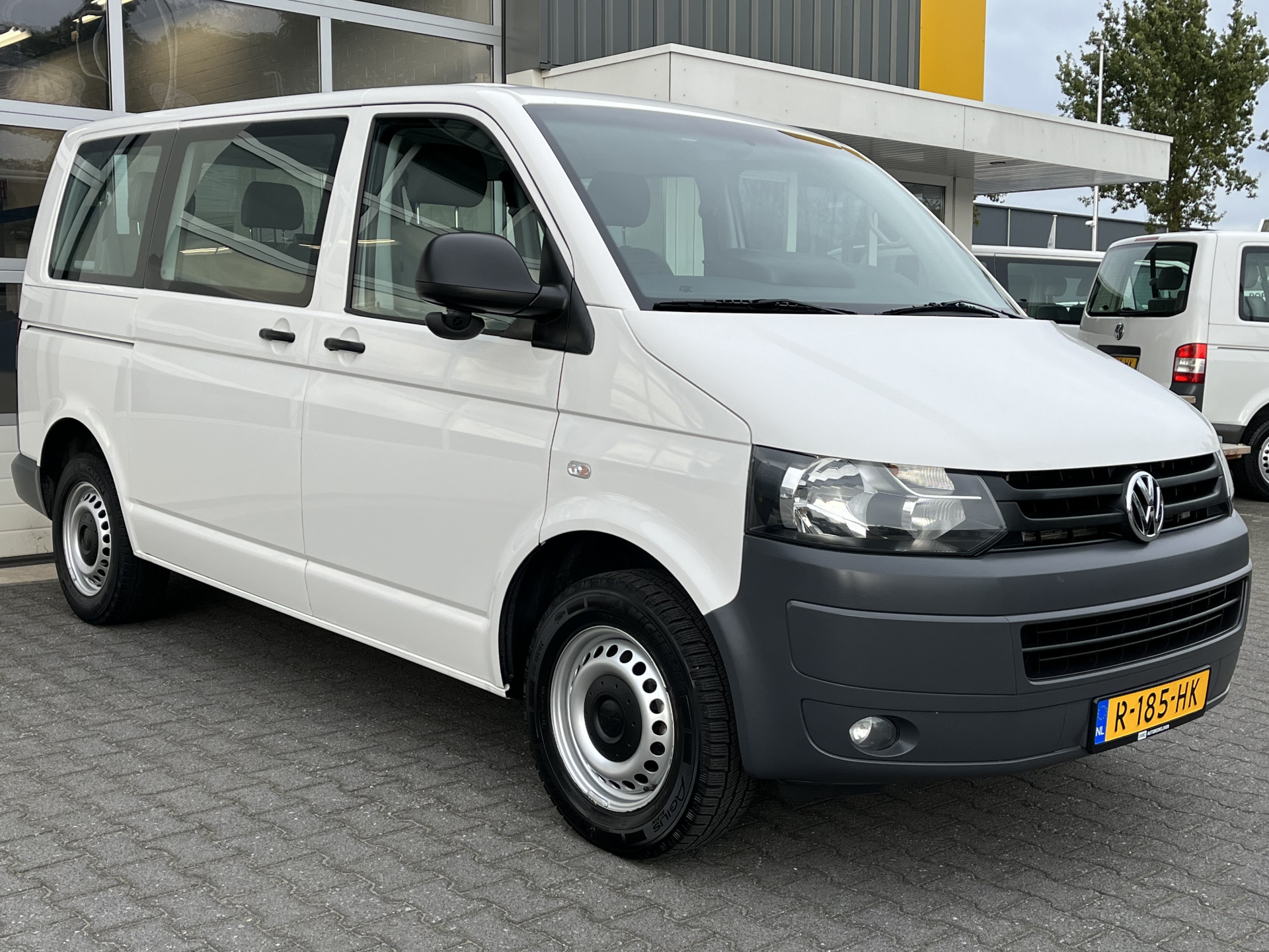 Volkswagen Kombi Kombi 2.0 TDI DSG Automaat L1H1 BM 2012 - voorkant