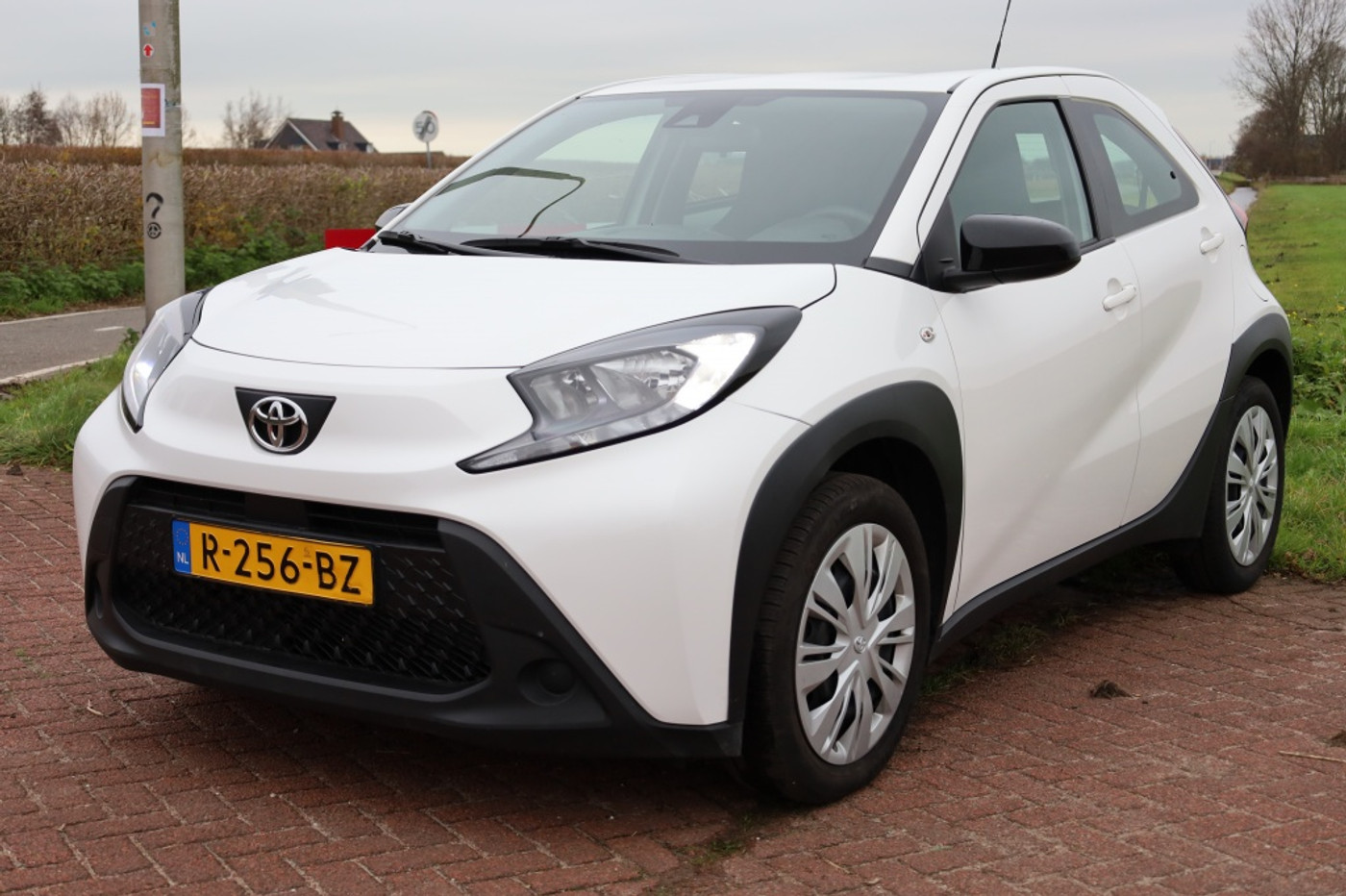 Toyota Toyota Aygo X 1.0 VVT-i MT Play 2022 - voorkant
