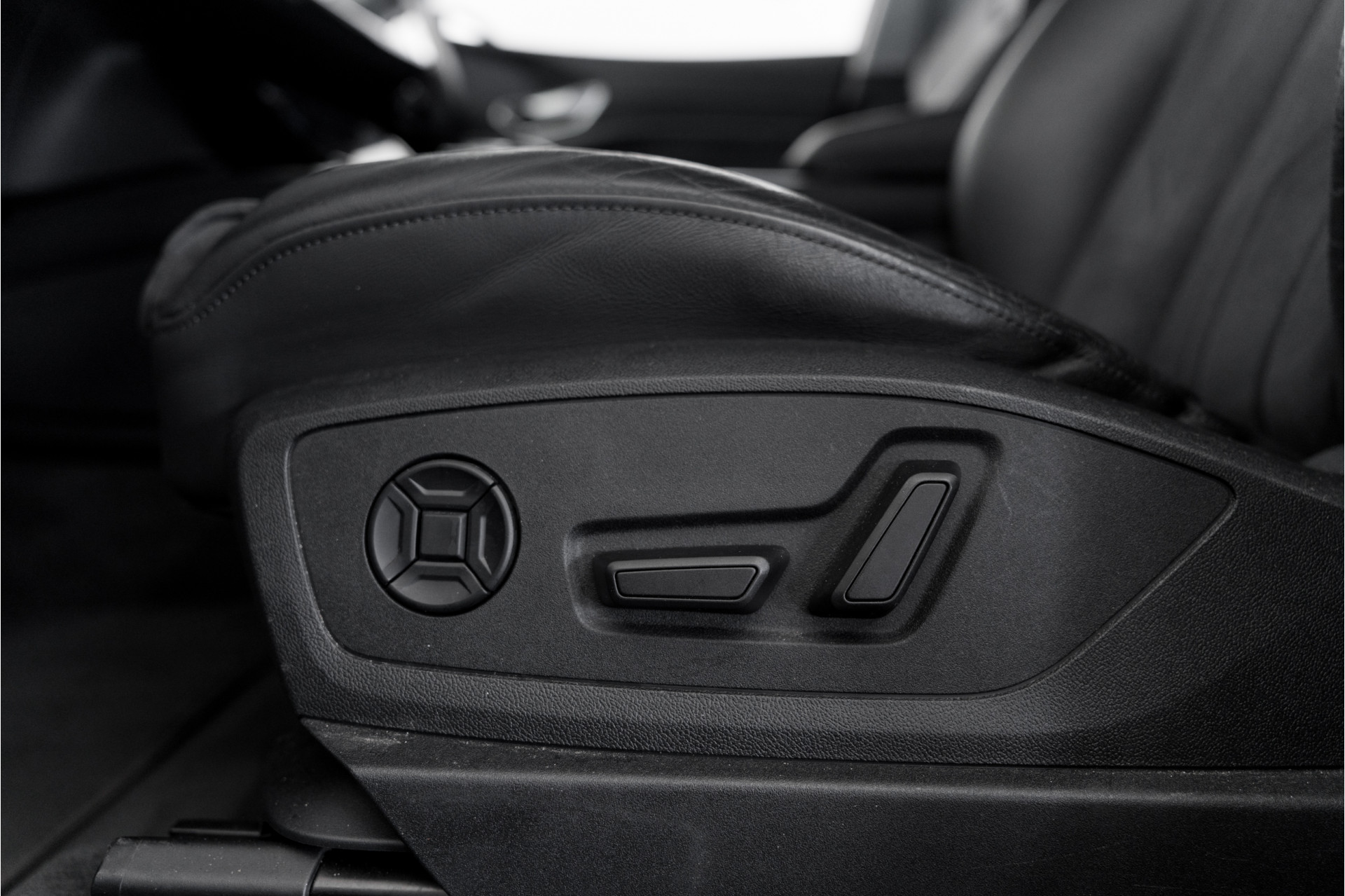 Foto van Audi E-tron 55