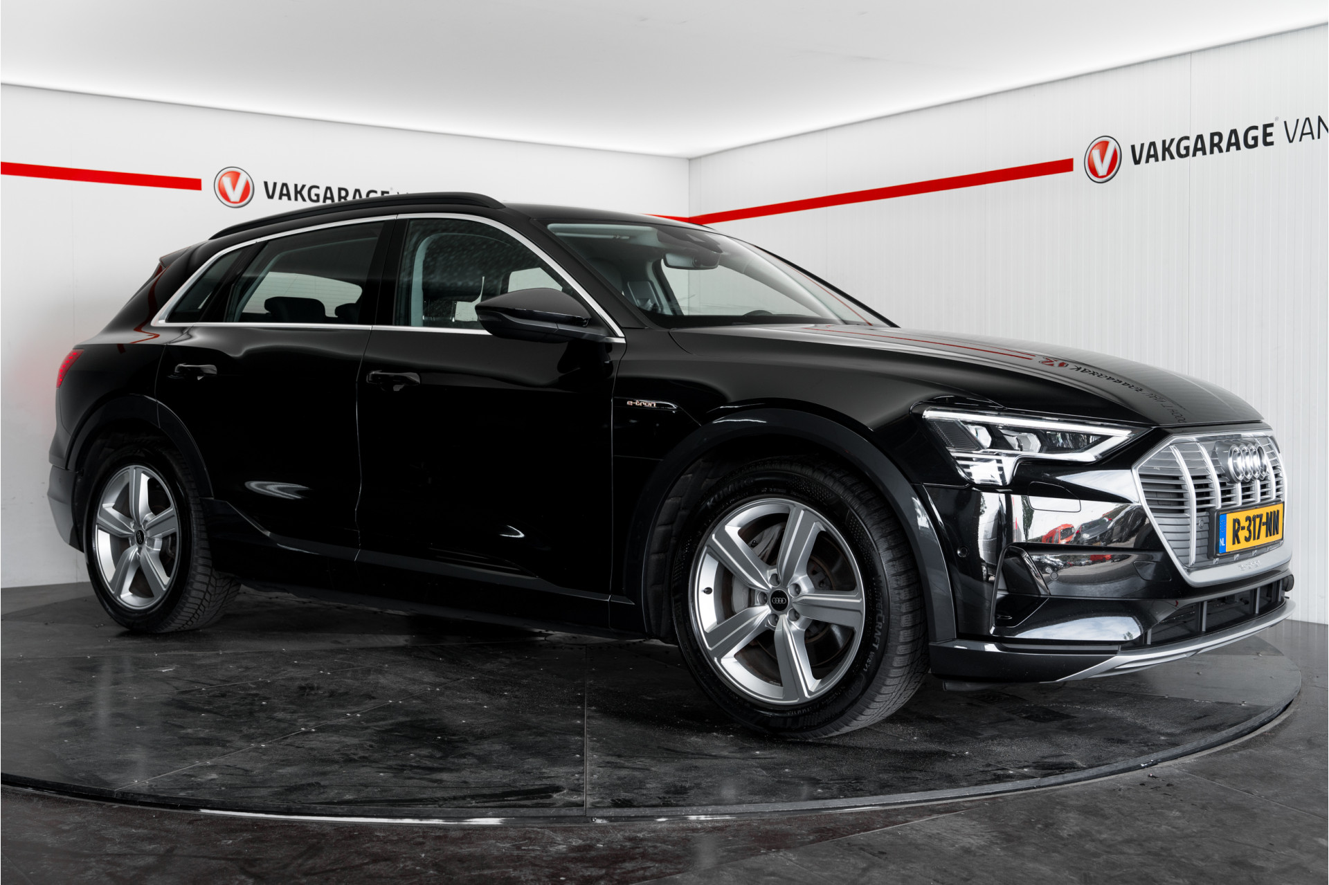 Foto van Audi E-tron 55
