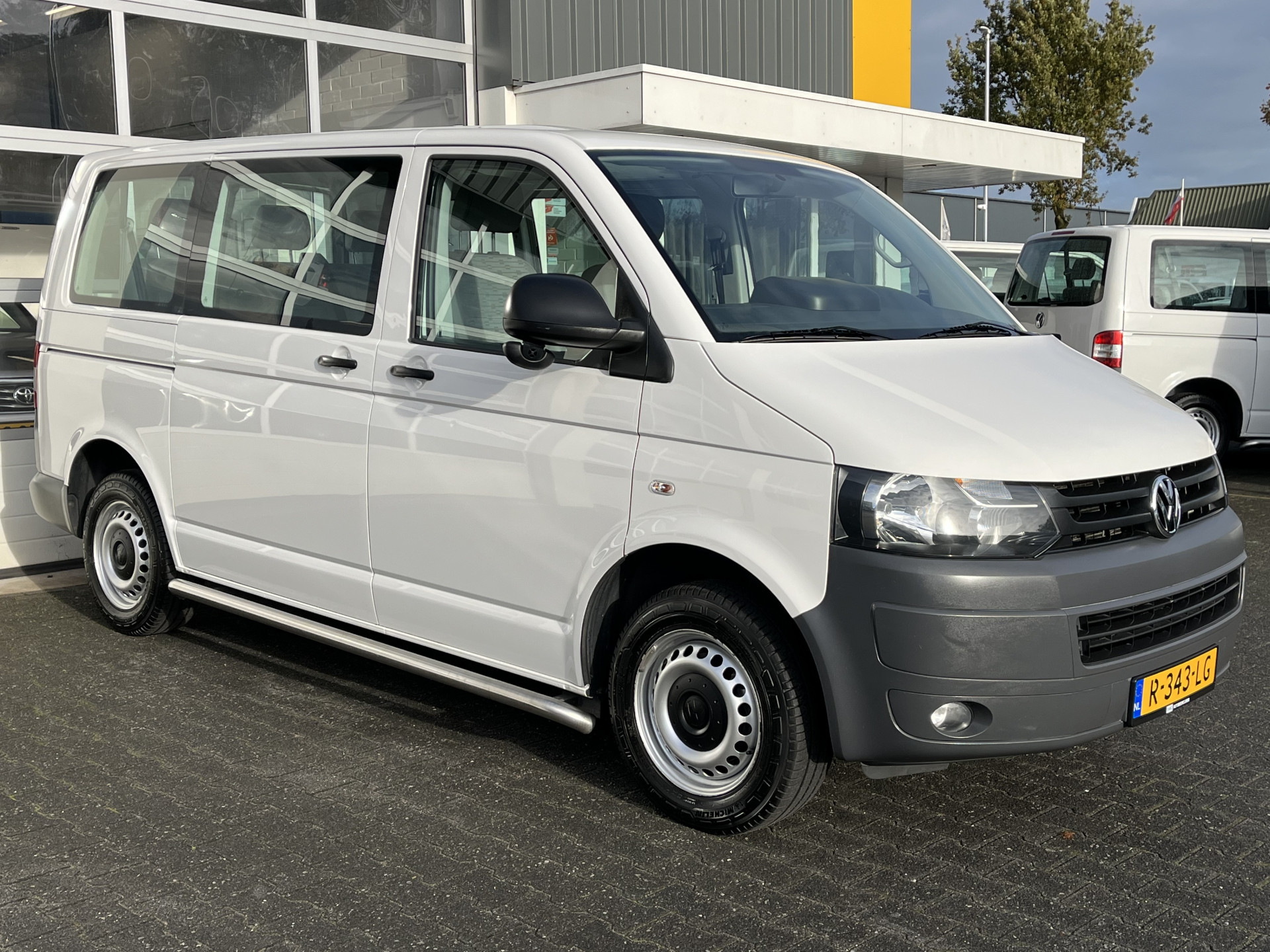 Volkswagen Kombi Kombi 2.0 TDI DSG 140pk 2012 - voorkant