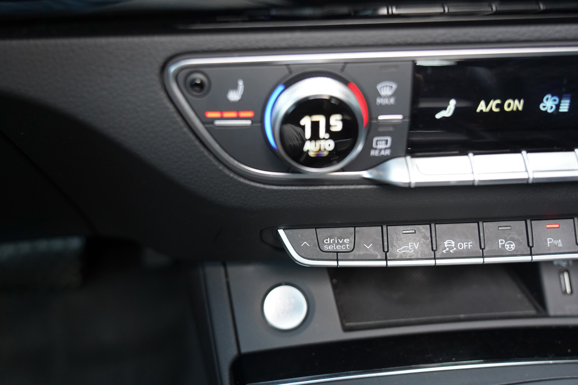 Foto van Audi Q5 55 TFSI E