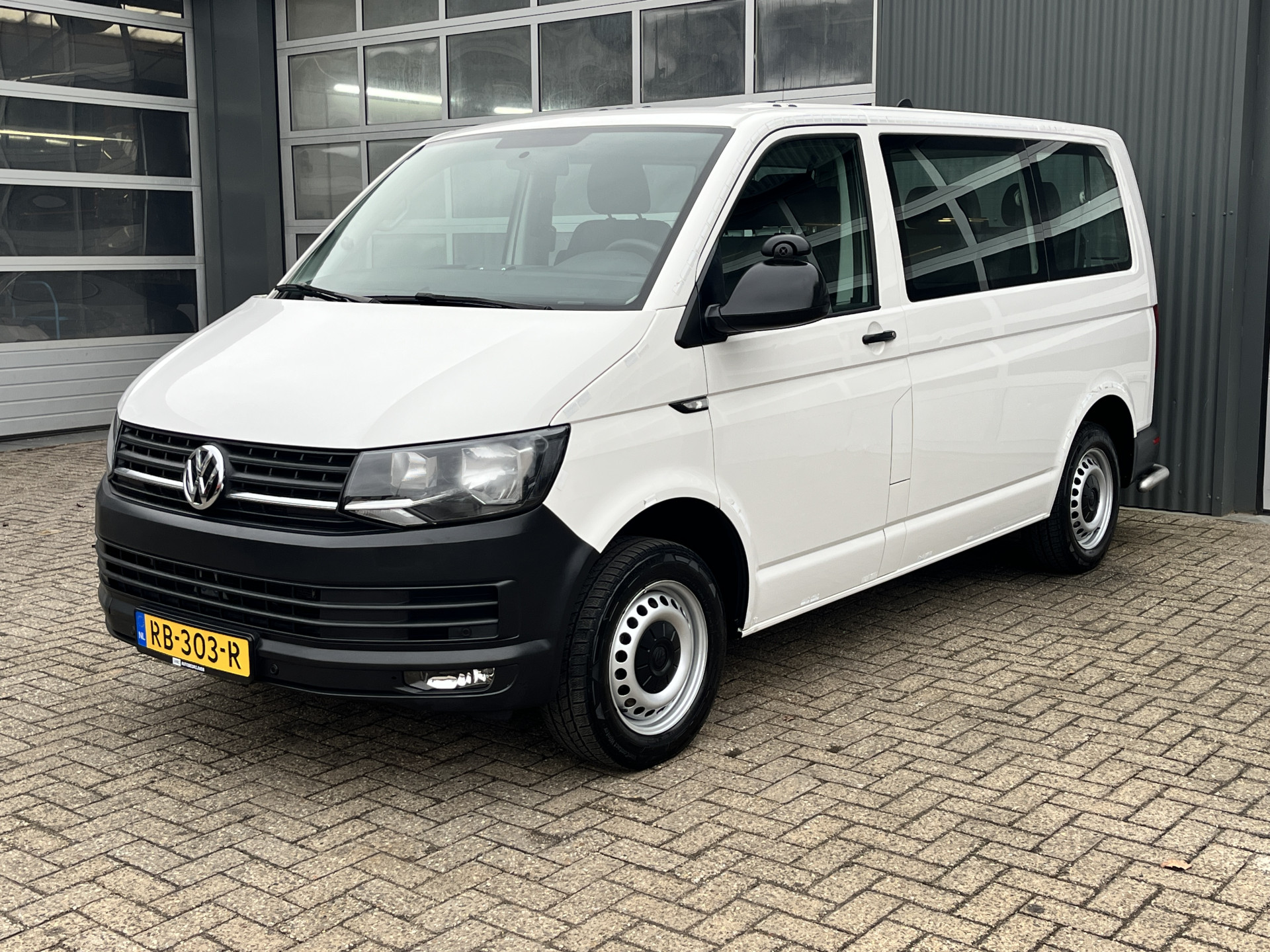 Foto van Volkswagen Transporter Kombi