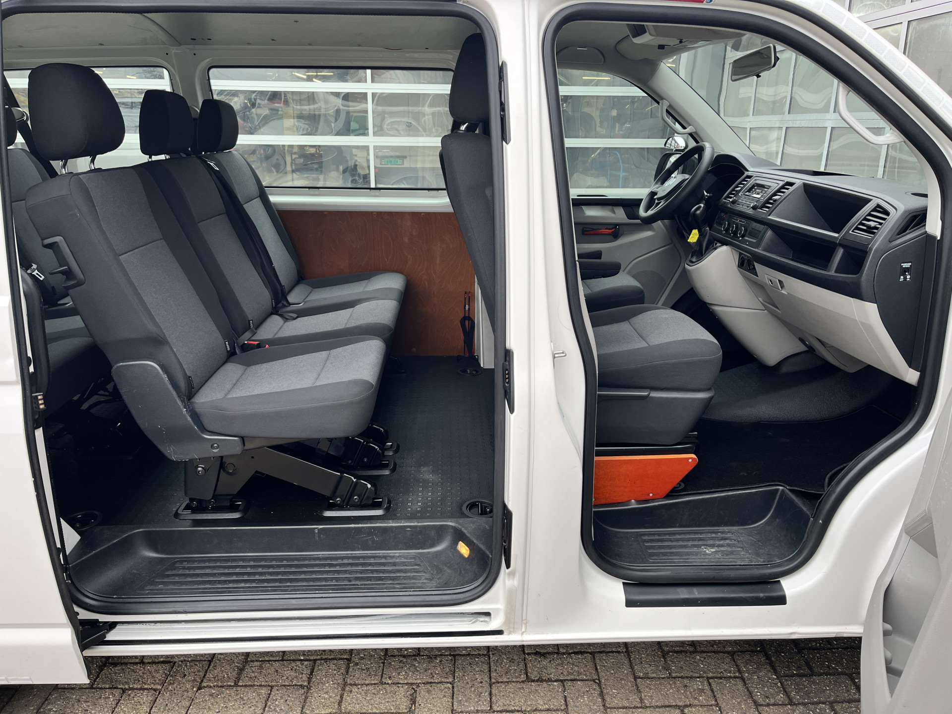 Foto van Volkswagen Transporter Kombi