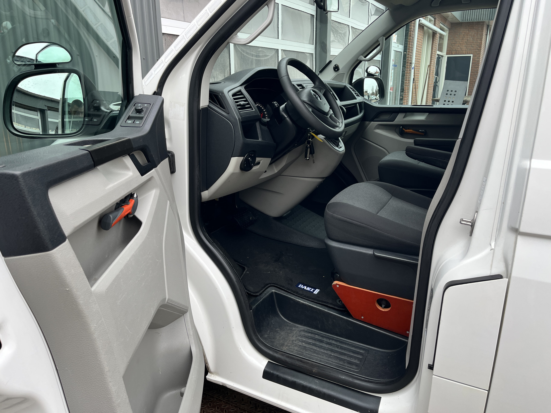 Foto van Volkswagen Transporter Kombi