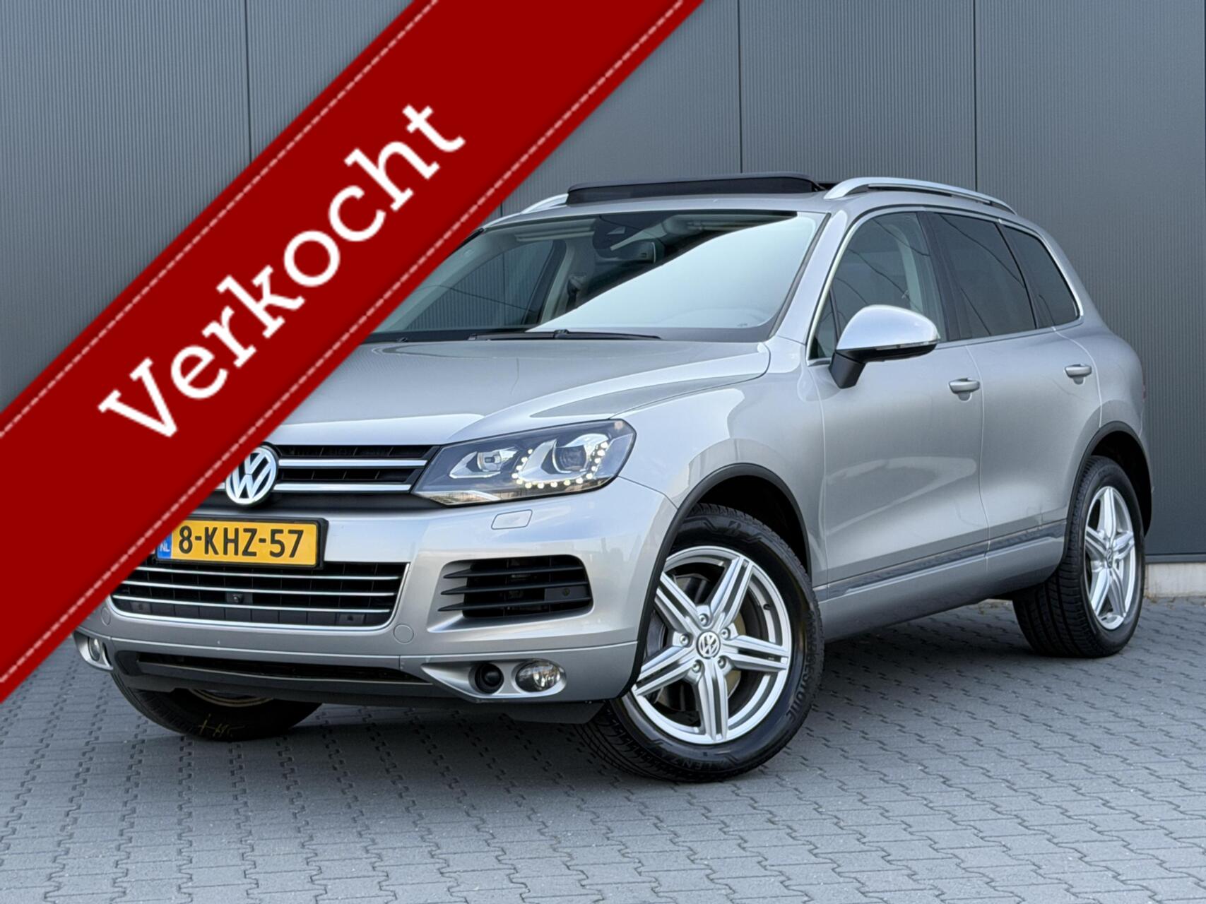 Volkswagen Touareg 3.0 TSI Hybrid Highline 333PK - Luchtvering - Panoramadak - ACC - Zeer Complete Uitvoering 2011 - voorkant