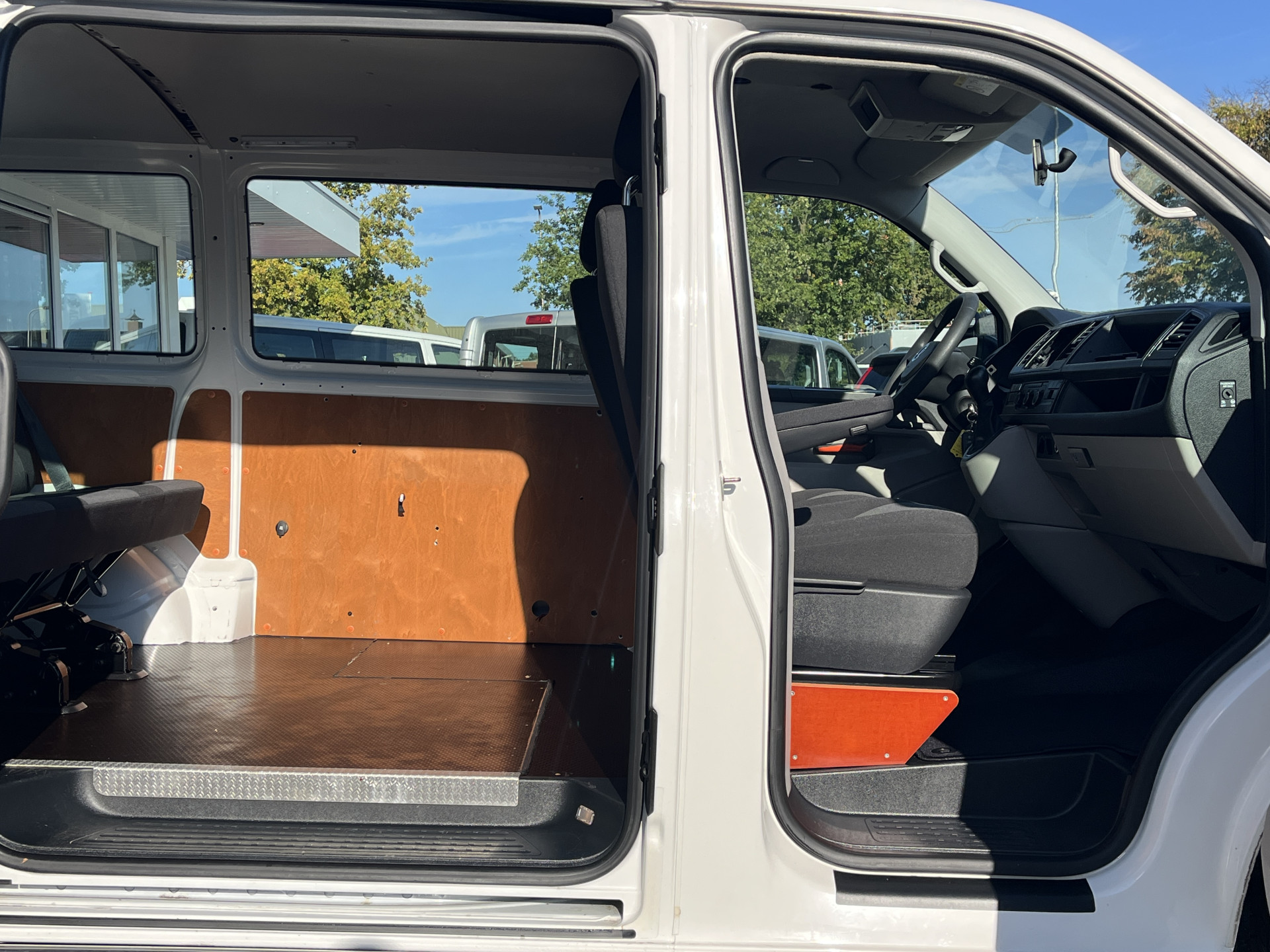 Foto van Volkswagen Transporter Kombi