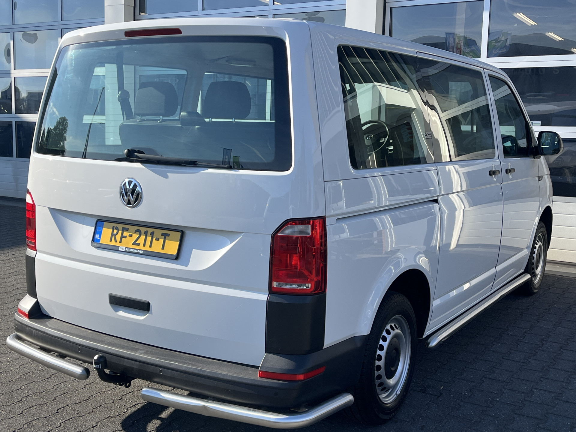 Foto van Volkswagen Transporter Kombi