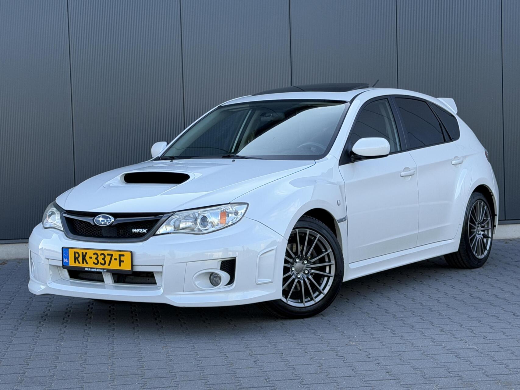 Subaru Impreza 2.5 WRX STI Widebody - Schuifdak - Cruise - Clima 2013 - voorkant