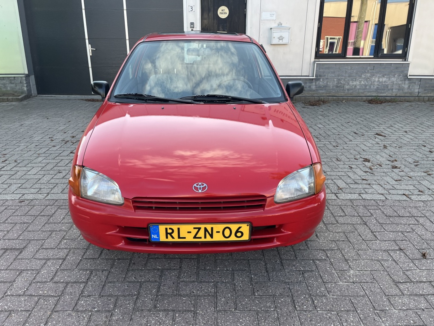 Foto van Toyota Starlet