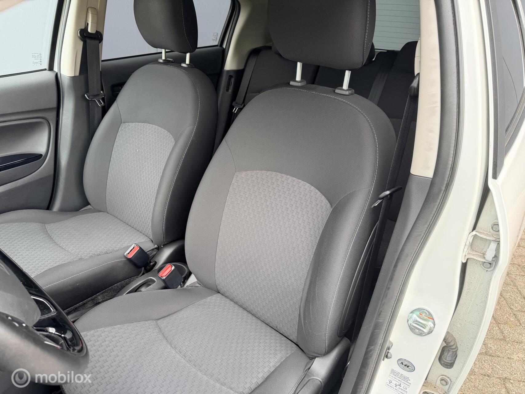Foto van Mitsubishi Mitsubishi Space Star