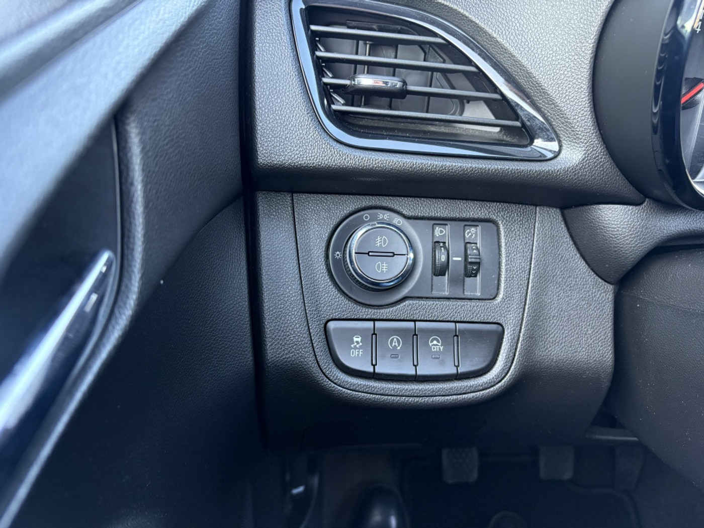 Foto van Opel Karl Rocks / Viva Rocks
