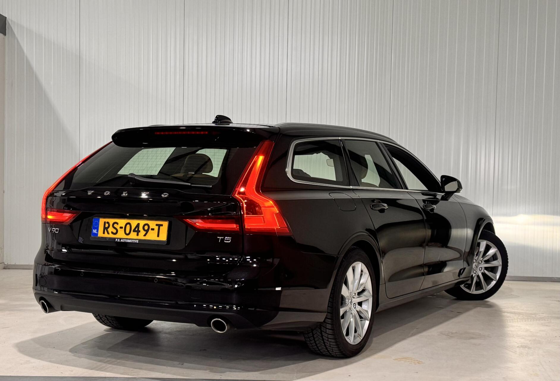 Foto van Volvo V90