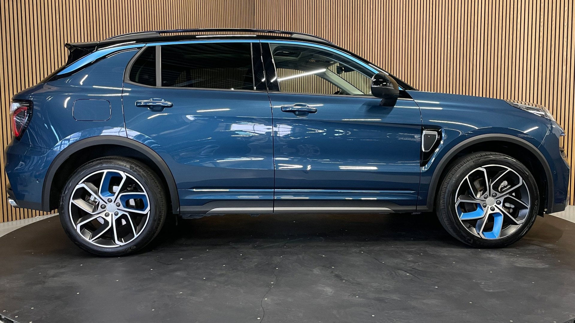 Foto van Lynk&co LYNK & Co 01