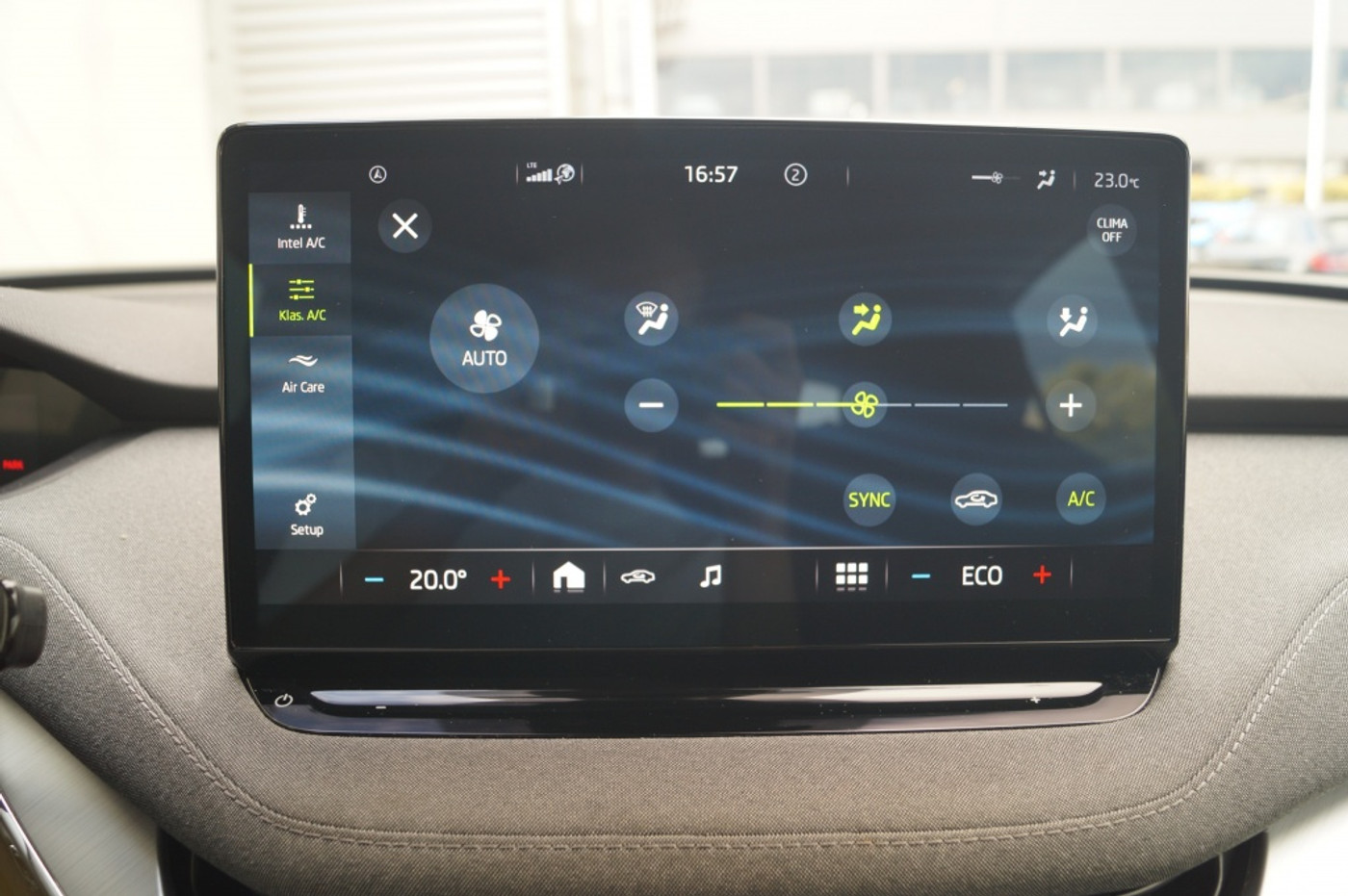 Foto van Skoda Enyaq 80