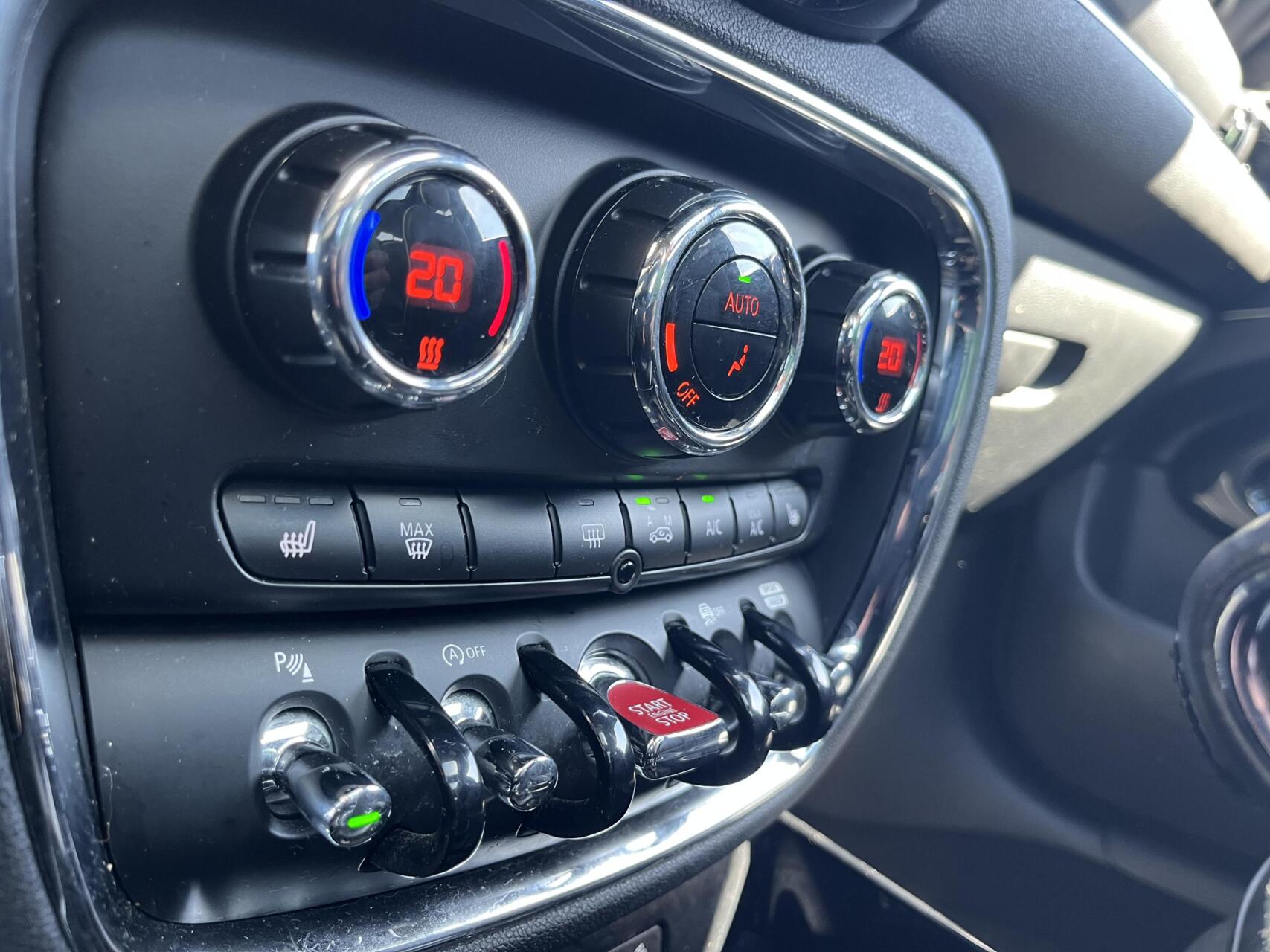 Foto van Mini Clubman Cooper