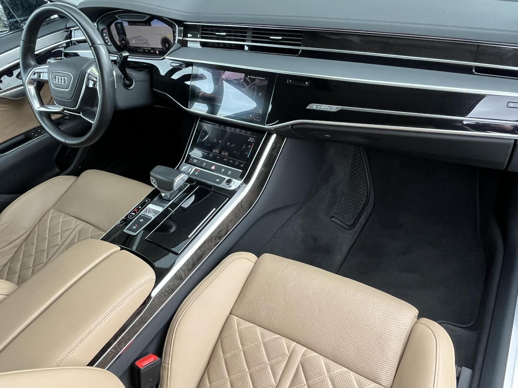 Foto van Audi A8