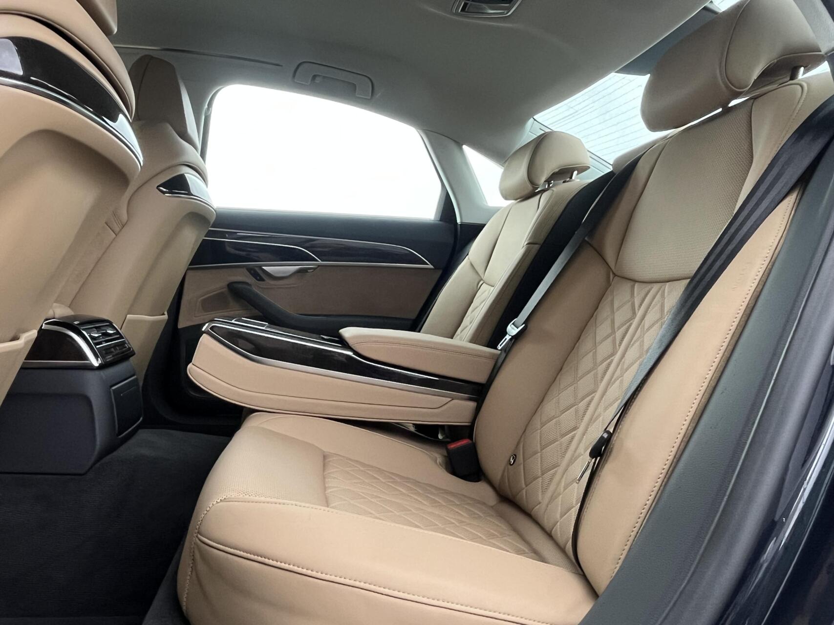 Foto van Audi A8