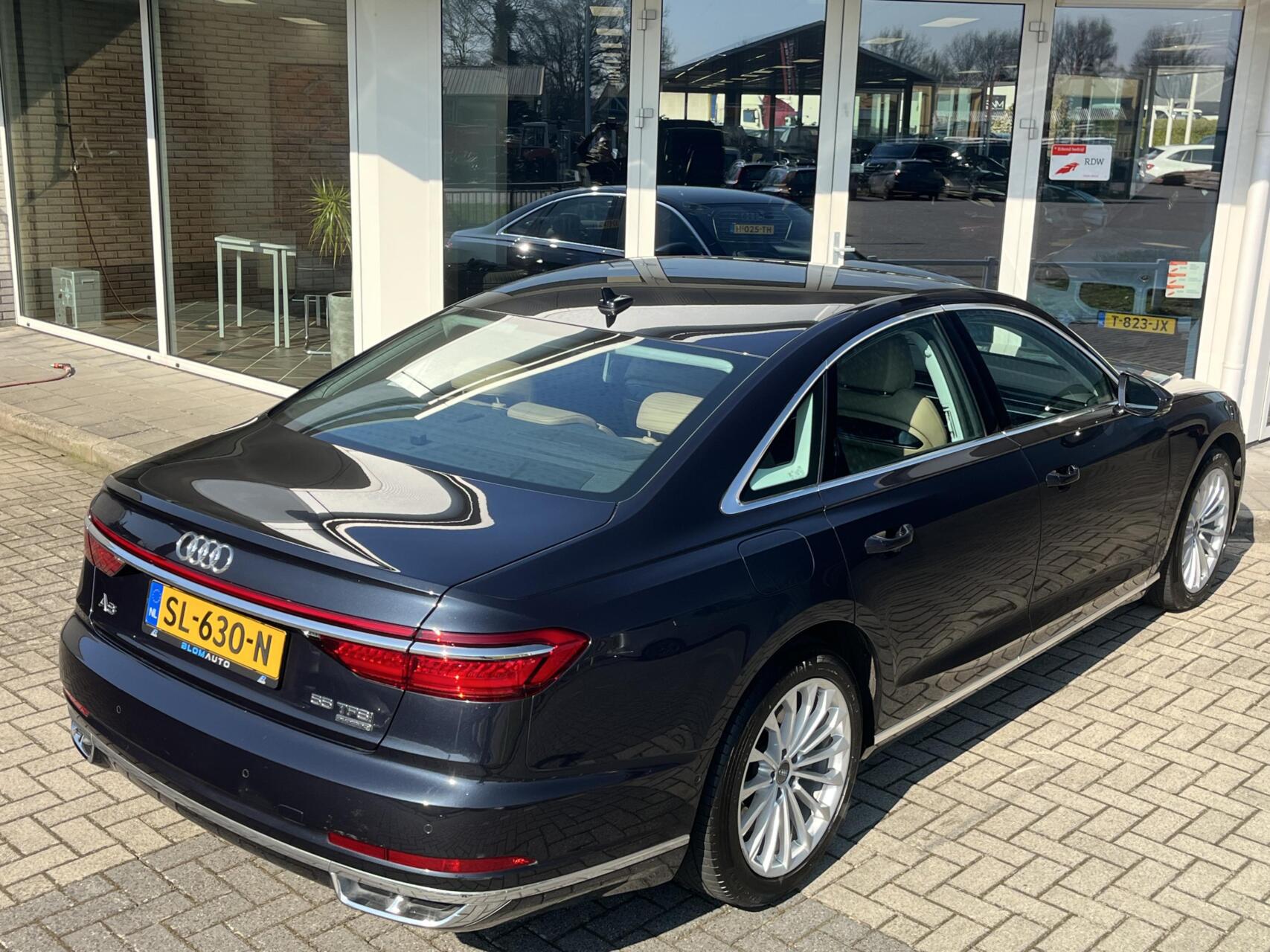 Foto van Audi A8
