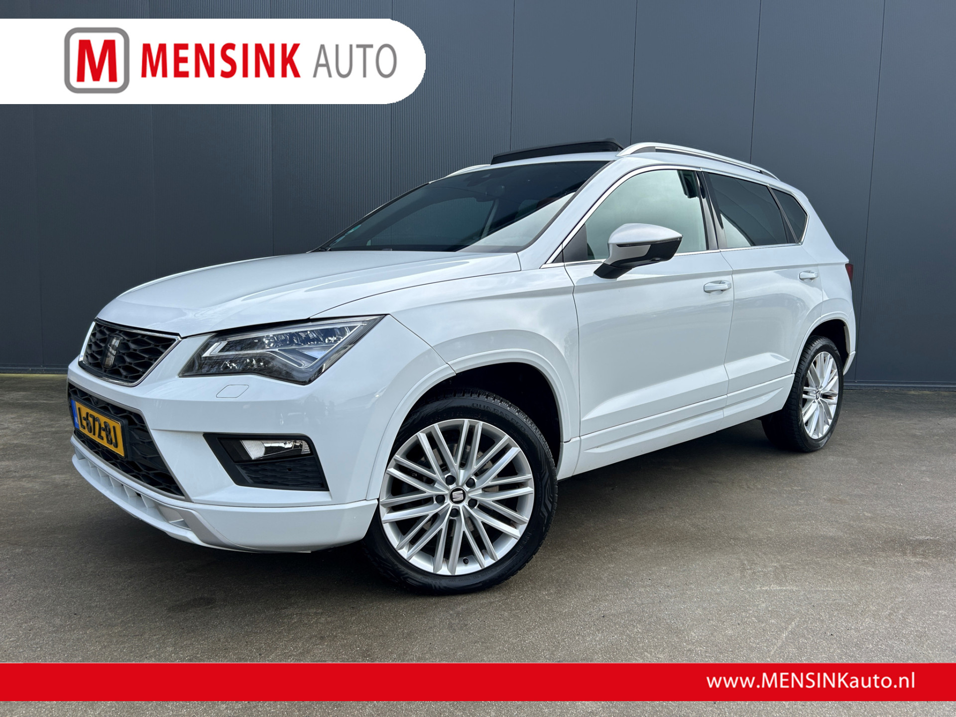 Seat Ateca 1.4 EcoTSI Xcellence PANO DAK LEER 360 CAMERA NAVI ECC CRUISE SEAT SOUND SYSTEEM 2017 - voorkant