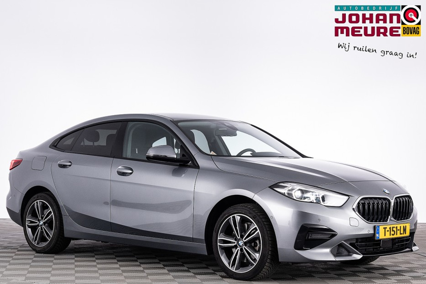 BMW 218i Sportline Automaat ✅ 1e Eigenaar 2023 - voorkant