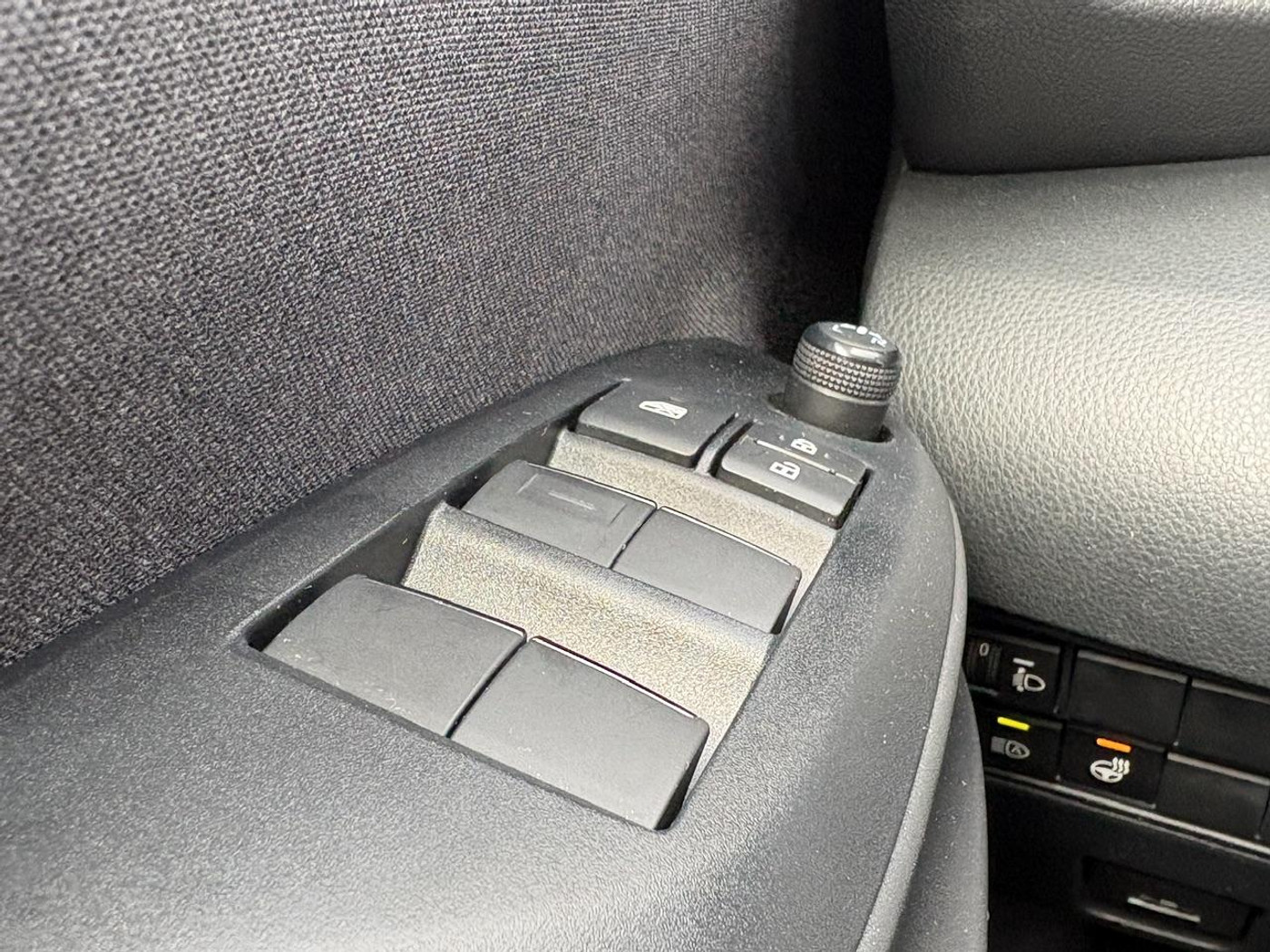 Foto van Mazda Mazda2 Hybrid
