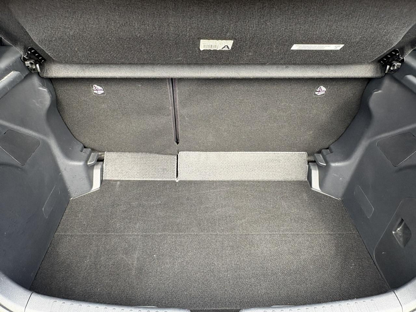 Foto van Mazda Mazda2 Hybrid
