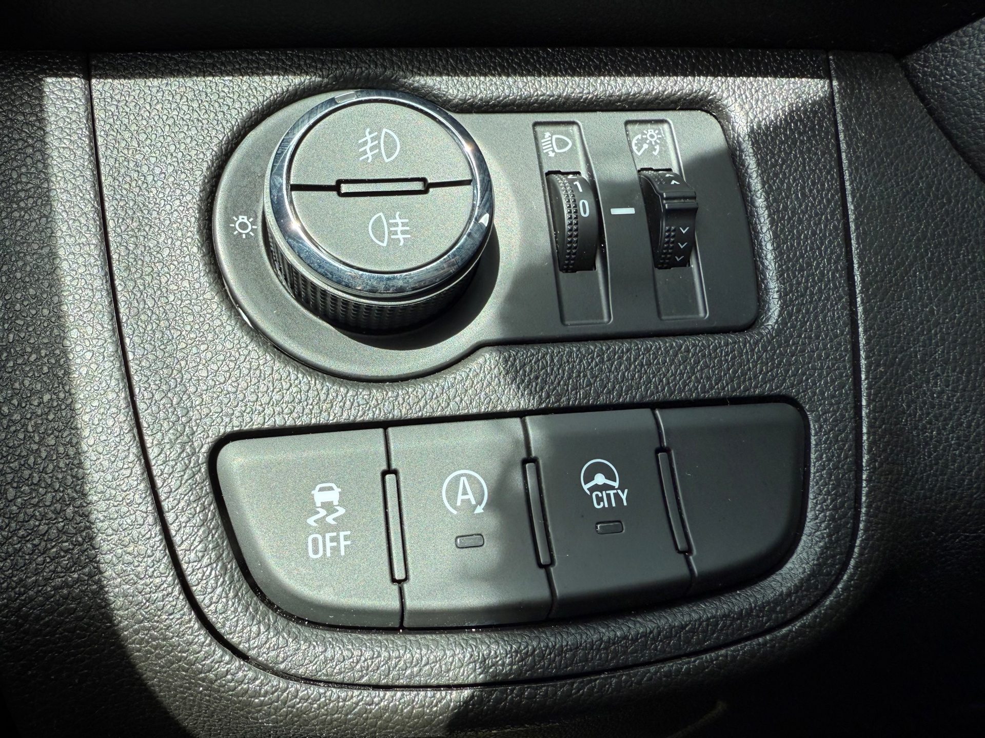 Foto van Opel Karl Rocks / Viva Rocks