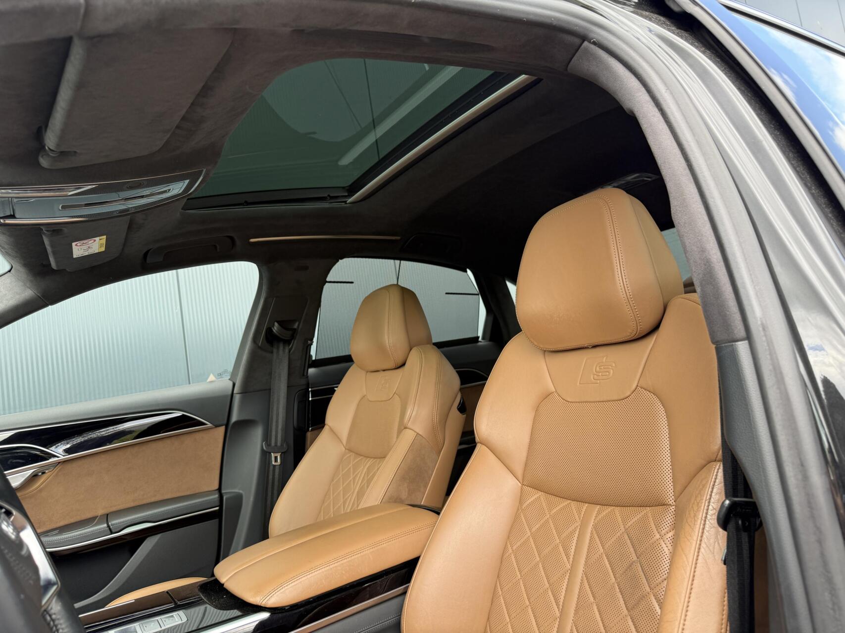 Foto van Audi A8
