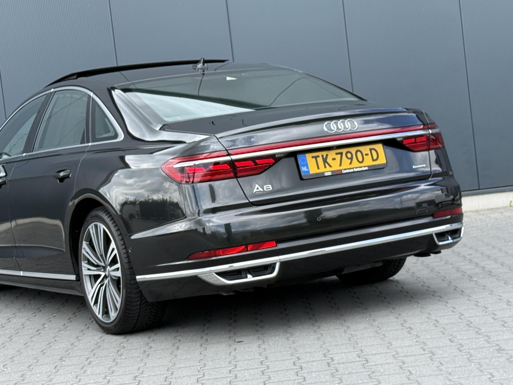 Foto van Audi A8