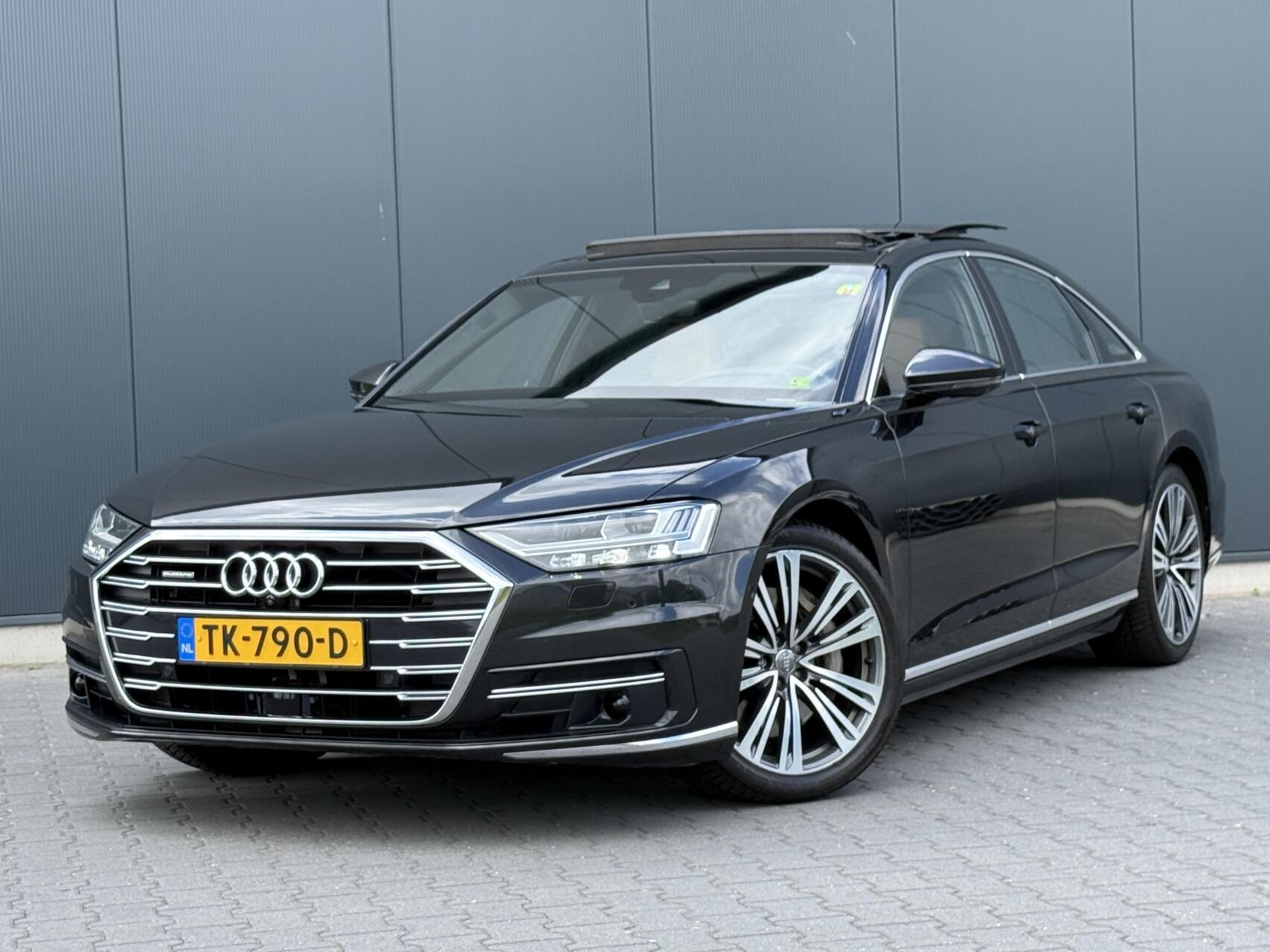 Audi A8 55 TFSI Quattro Pro Line Plus S-Line - Pano - Led - Head Up 2018 - voorkant