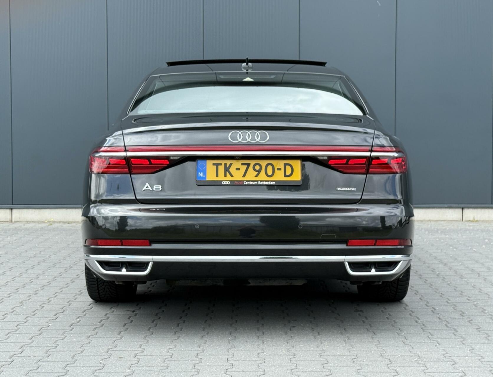 Foto van Audi A8