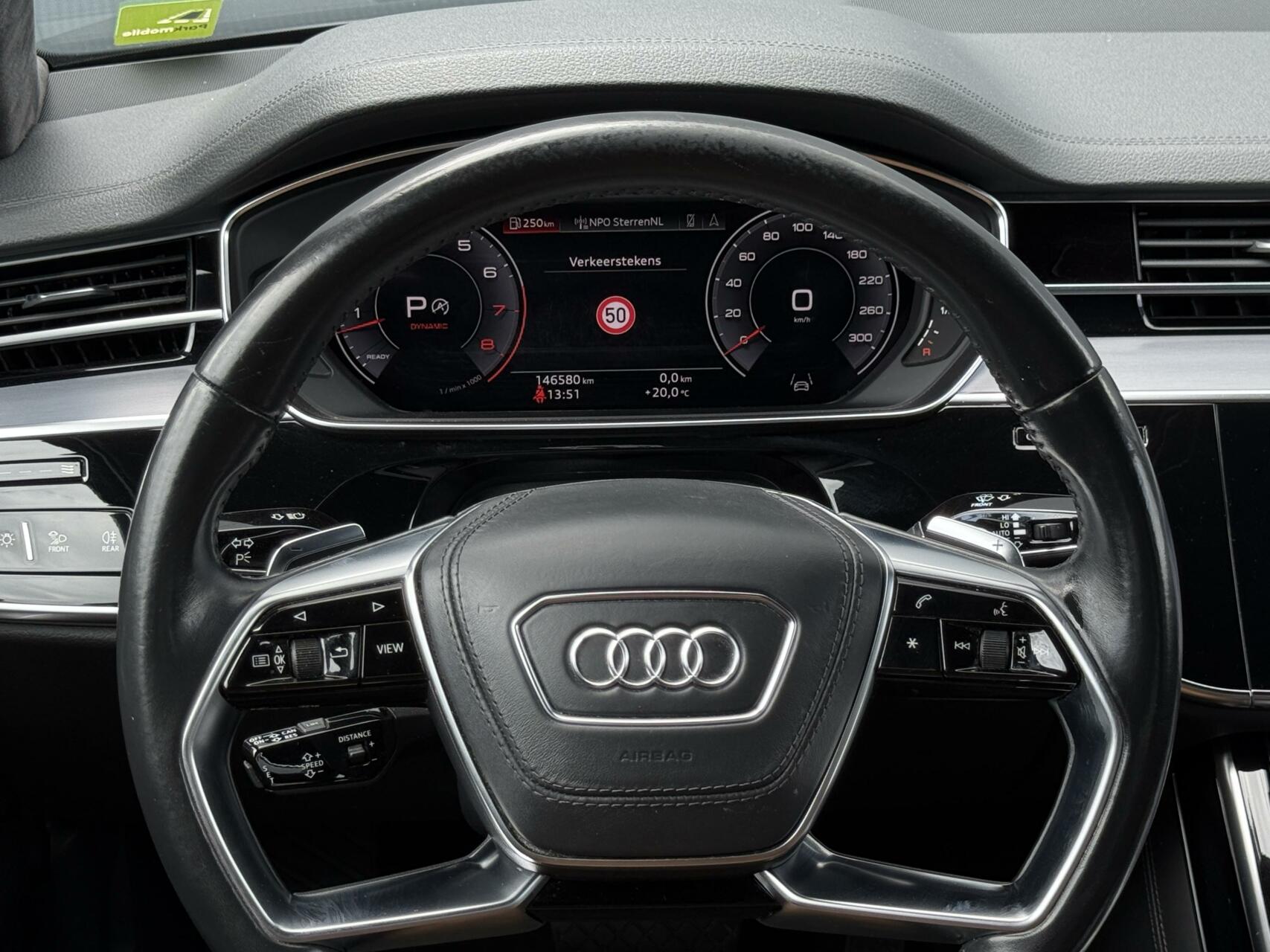 Foto van Audi A8