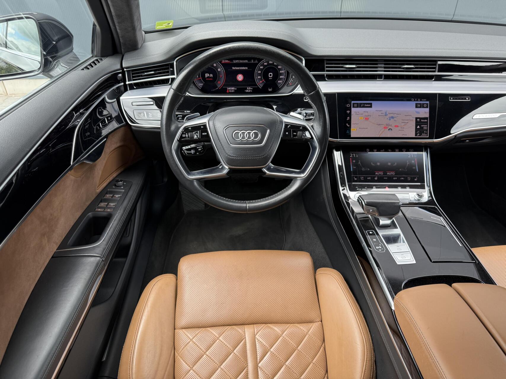 Foto van Audi A8