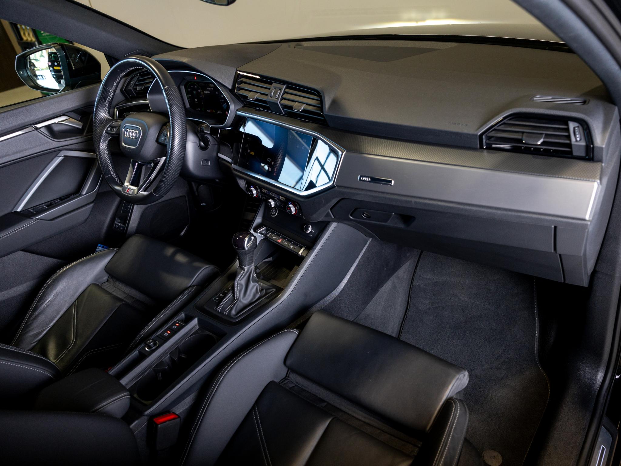 Foto van Audi Q3 Sportback E-tron
