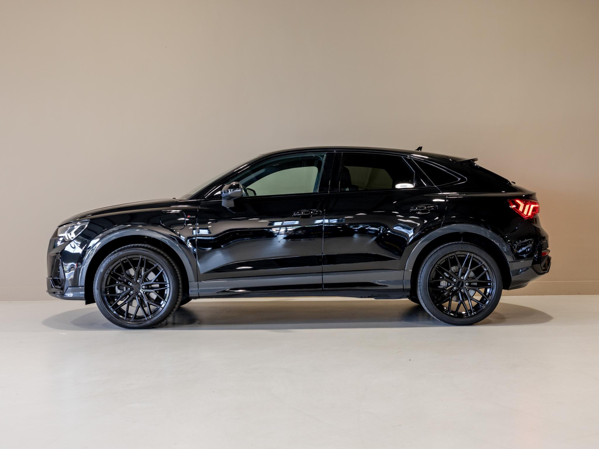 Foto van Audi Q3 Sportback E-tron